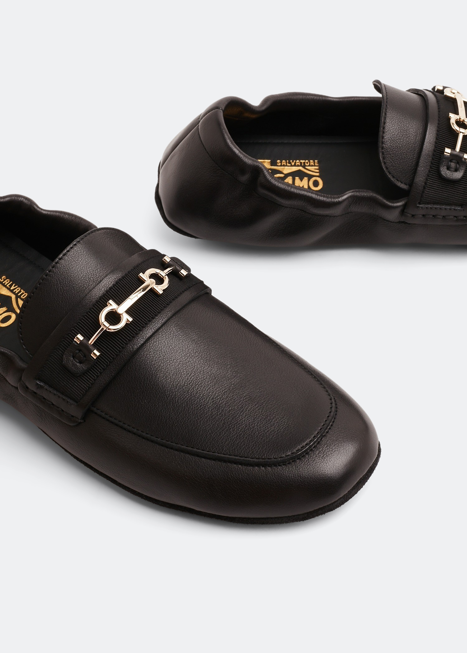 Nomadic Stories driving loafers, Black