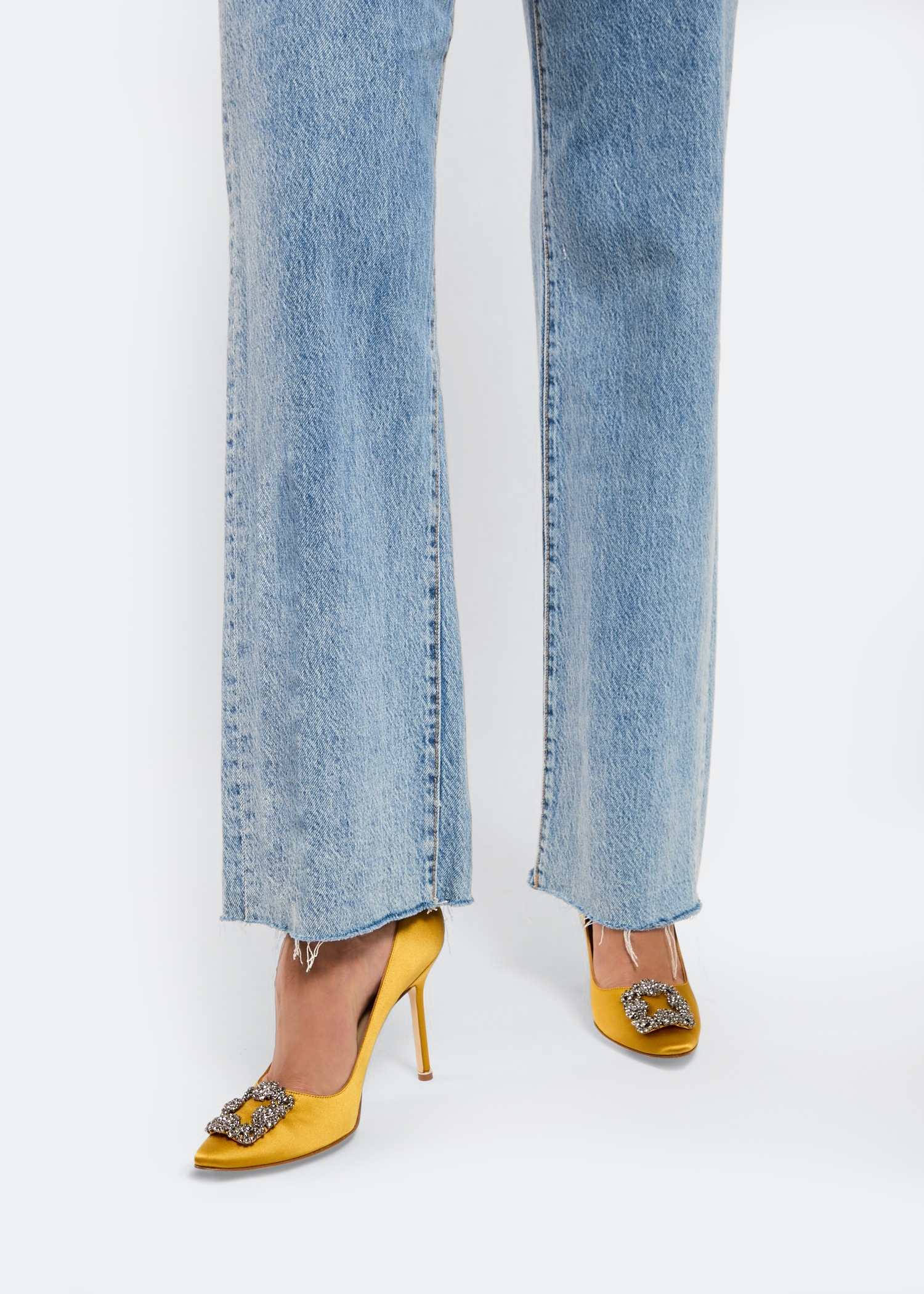 Hangisi satin pumps, Gold