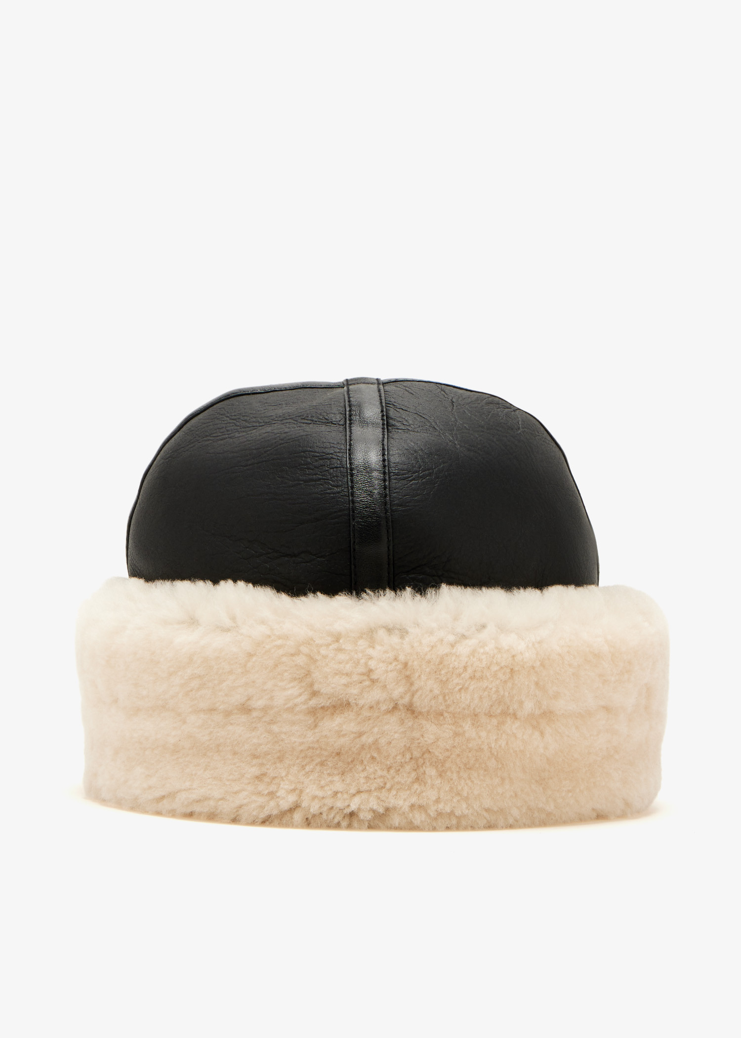 Shearling winter hat, Black
Shearling winter hat, Black
