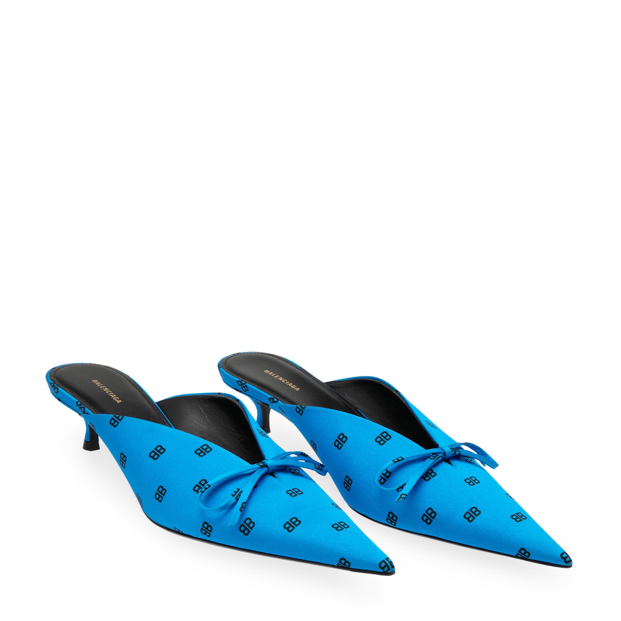 Knife mules, Black