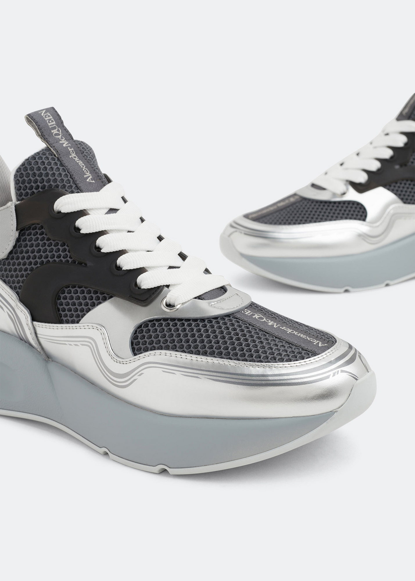 Runner sneakers, Metallic