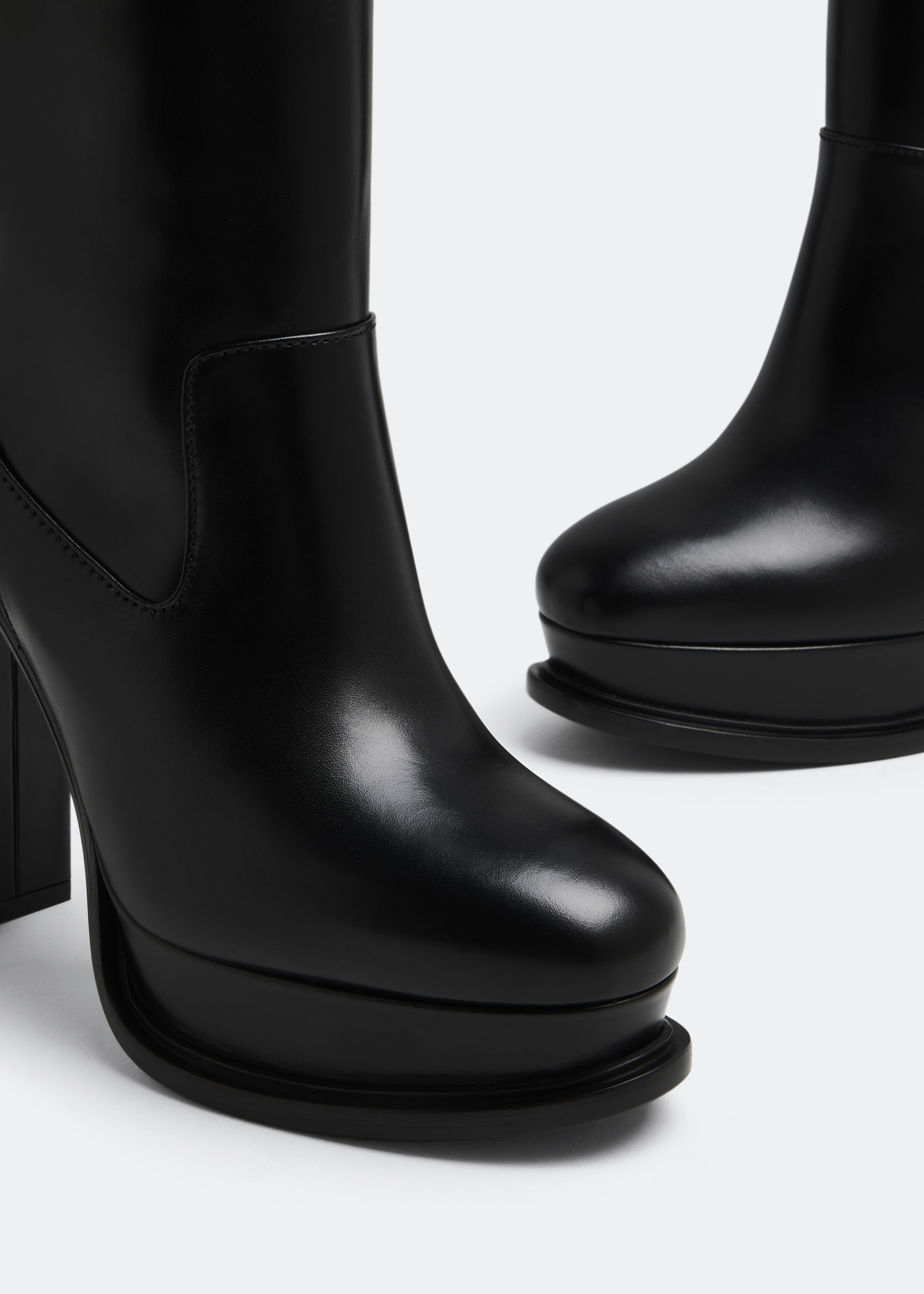 Platform knee-high boots, Black