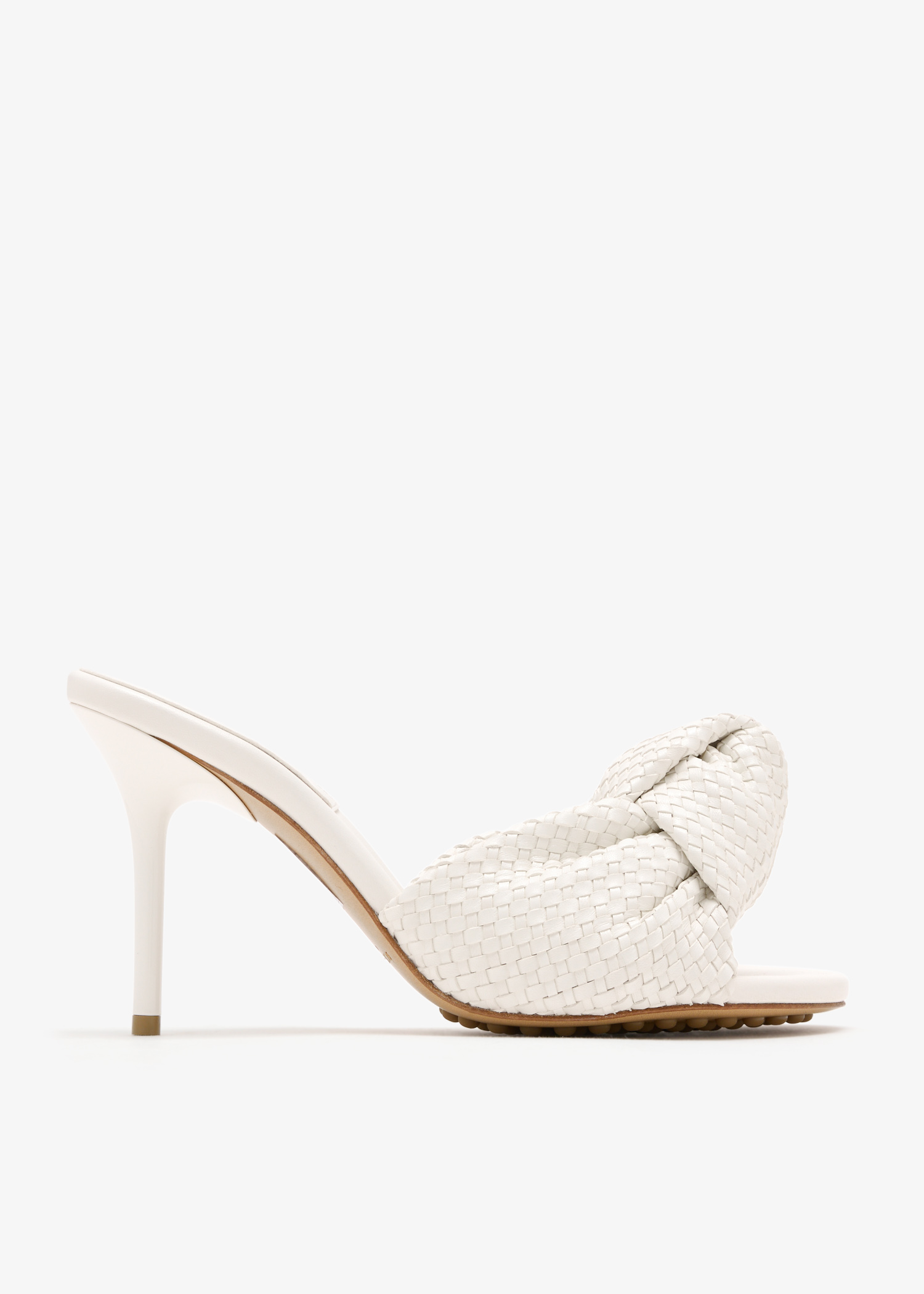 Cherry mules, White
Cherry mules, White