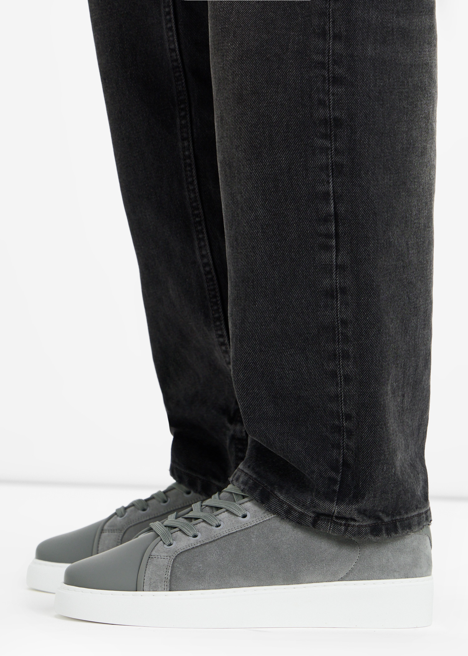 Mid Leather Toe Cap sneakers, Grey
Mid Leather Toe Cap sneakers, Grey