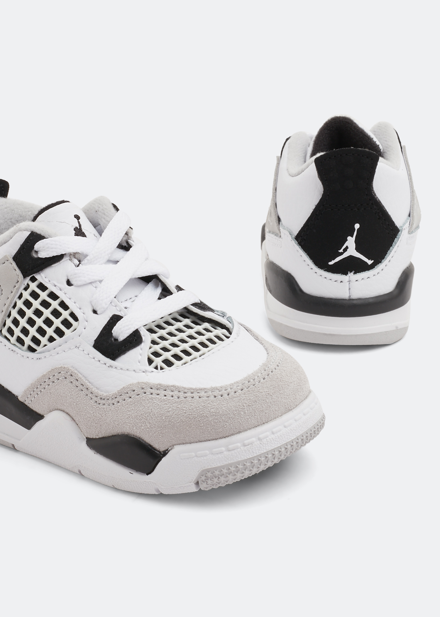 Air Jordan 4 Retro 'White and Grey' sneakers
