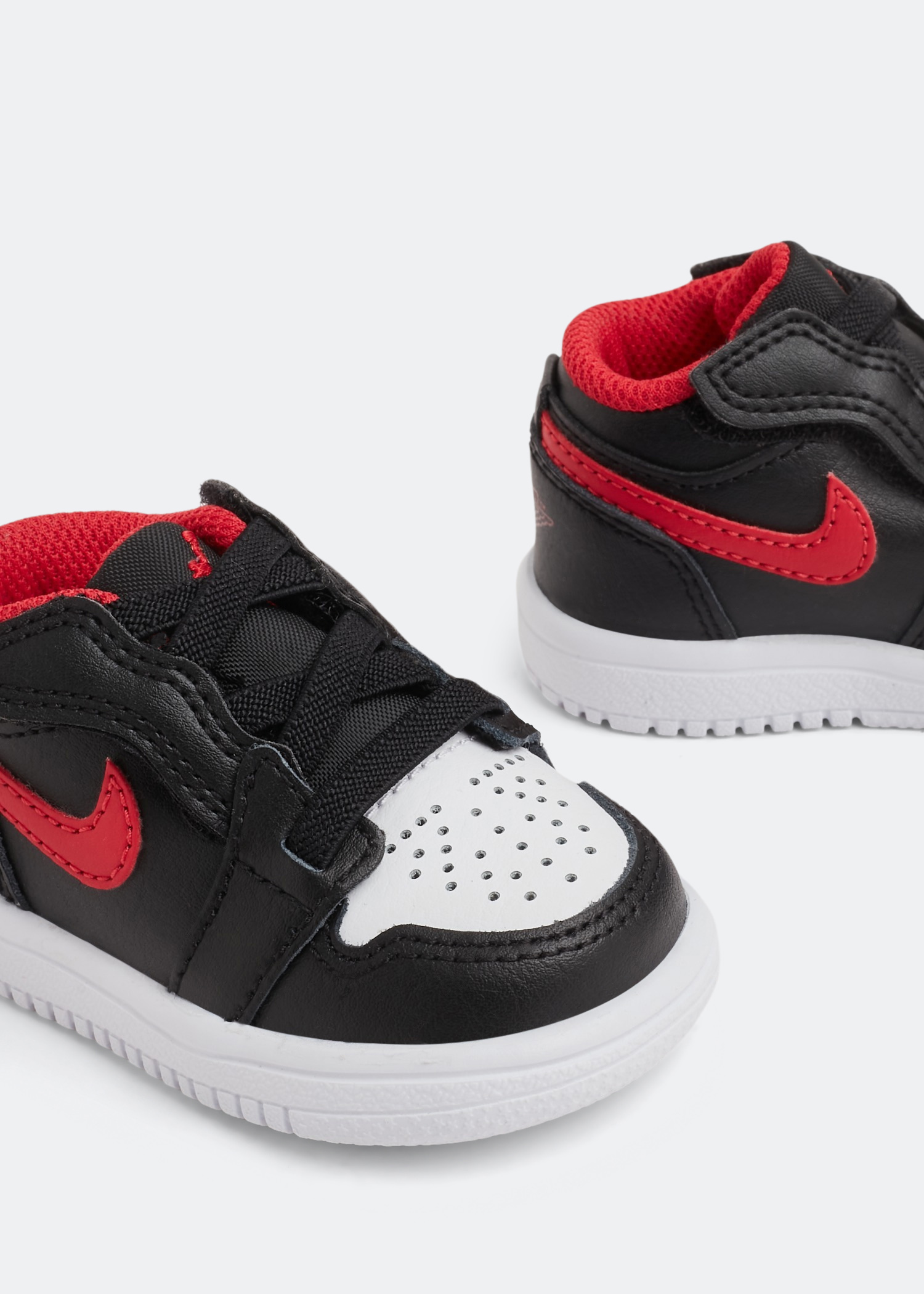 Air Jordan 1 Low Alt sneakers, Black