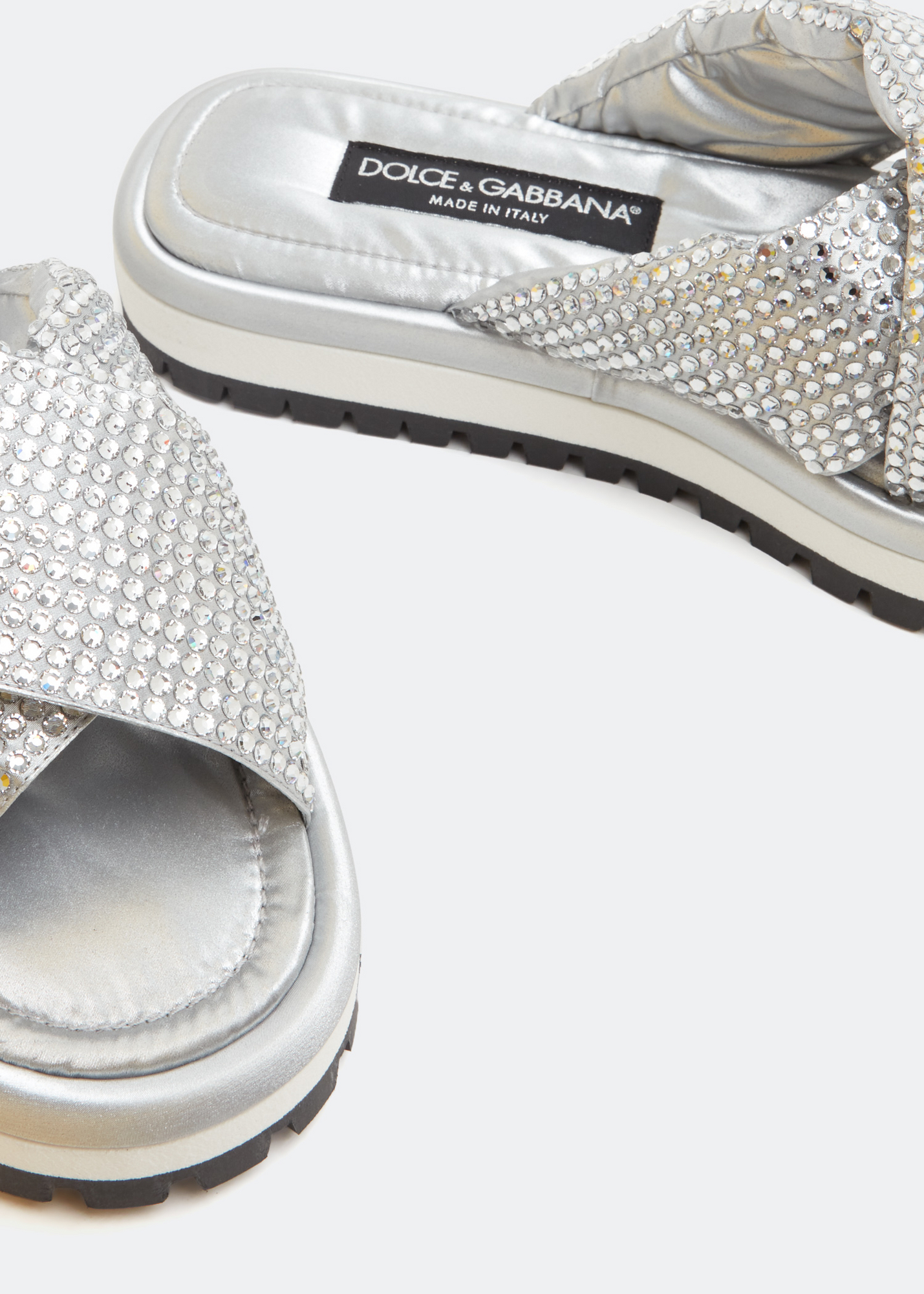 Padded slides, Silver