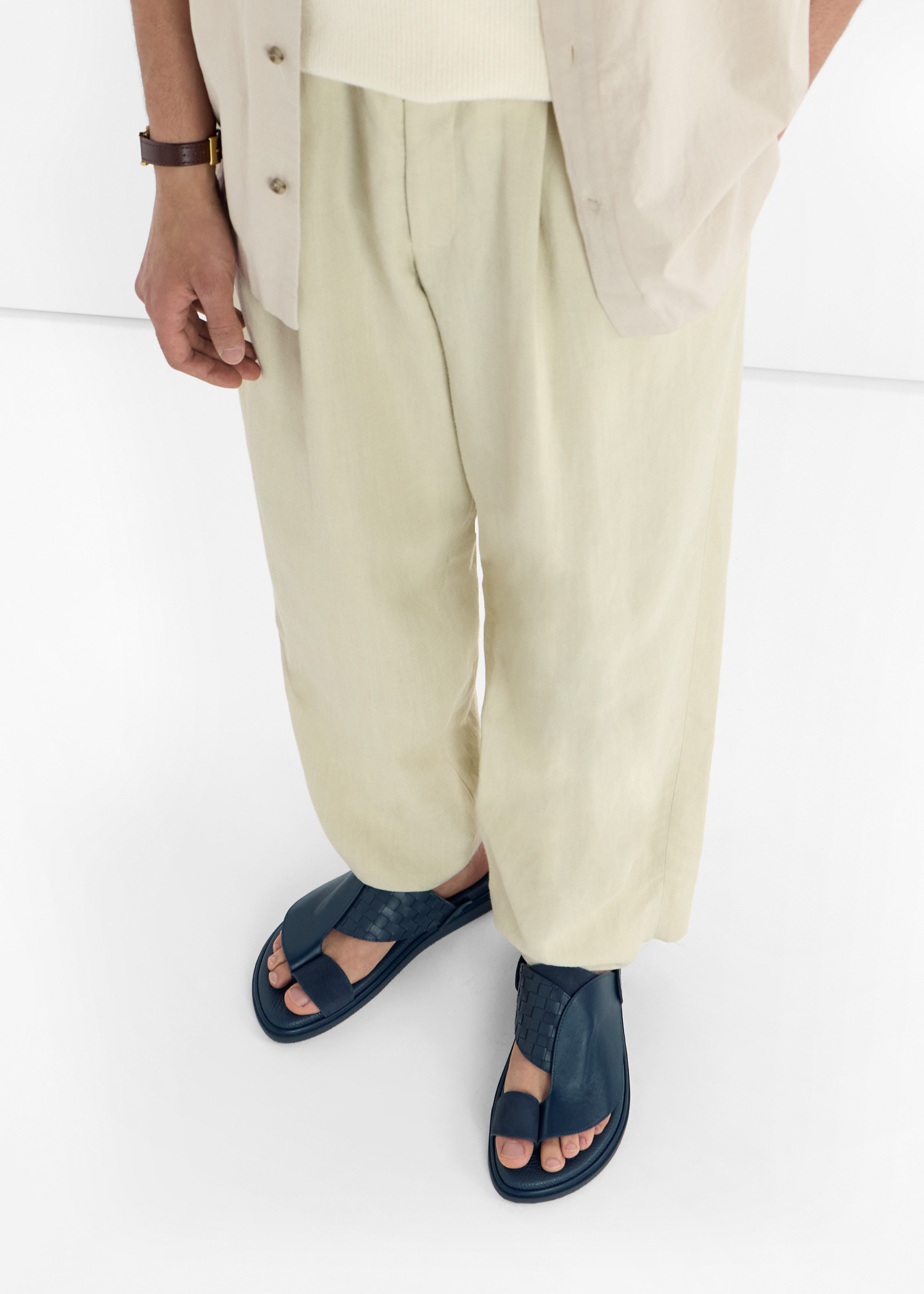 Faisal sandals, Navy
Faisal sandals, Navy