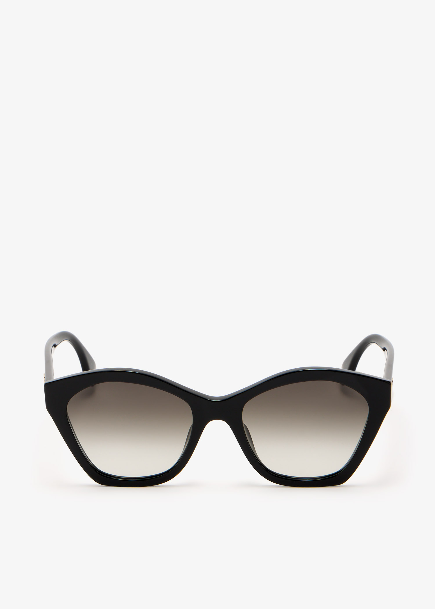 Fendi Lettering cat eye sunglasses, Black
Fendi Lettering cat eye sunglasses, Black