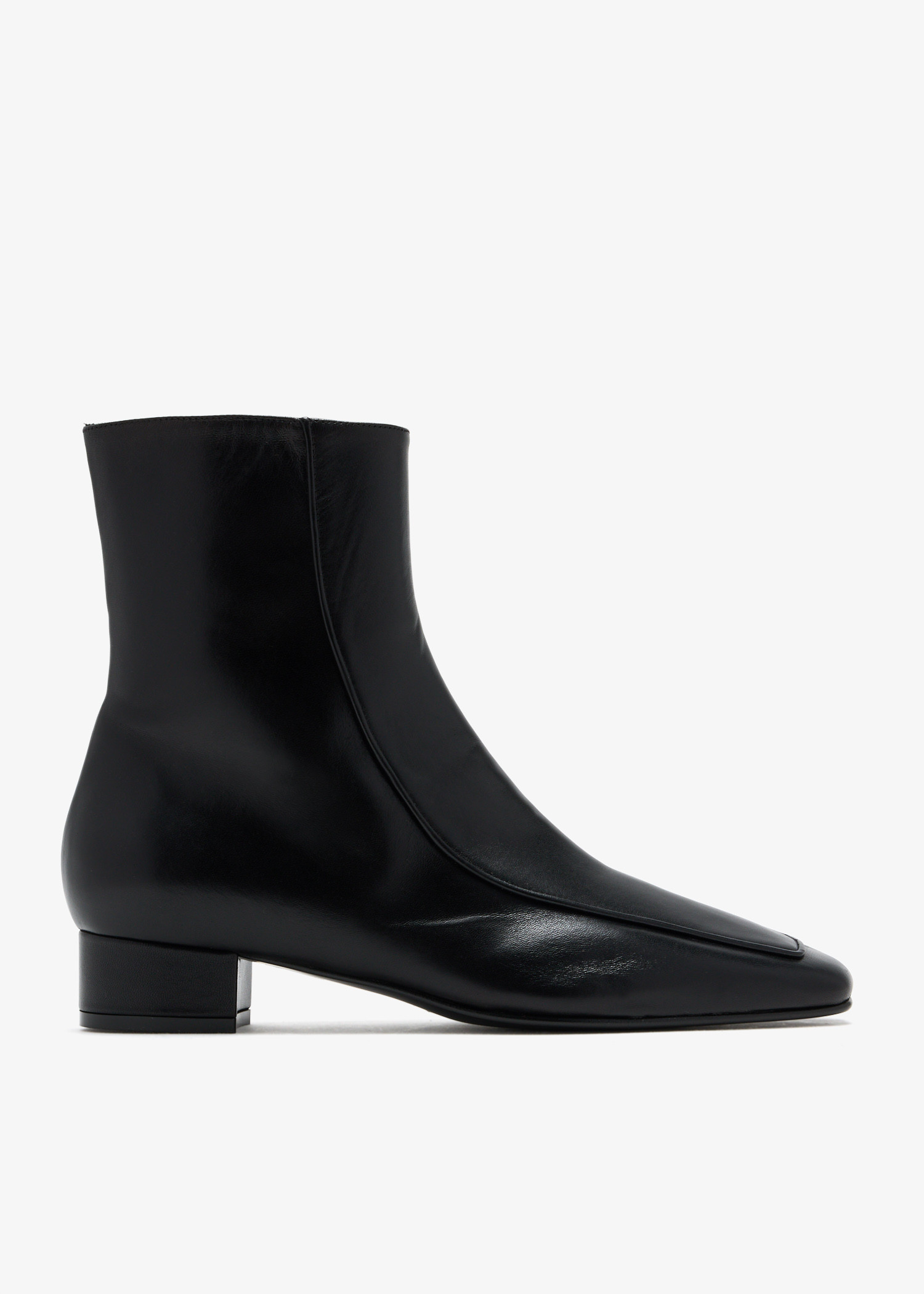 Shadow Ban boots, Black
Shadow Ban boots, Black