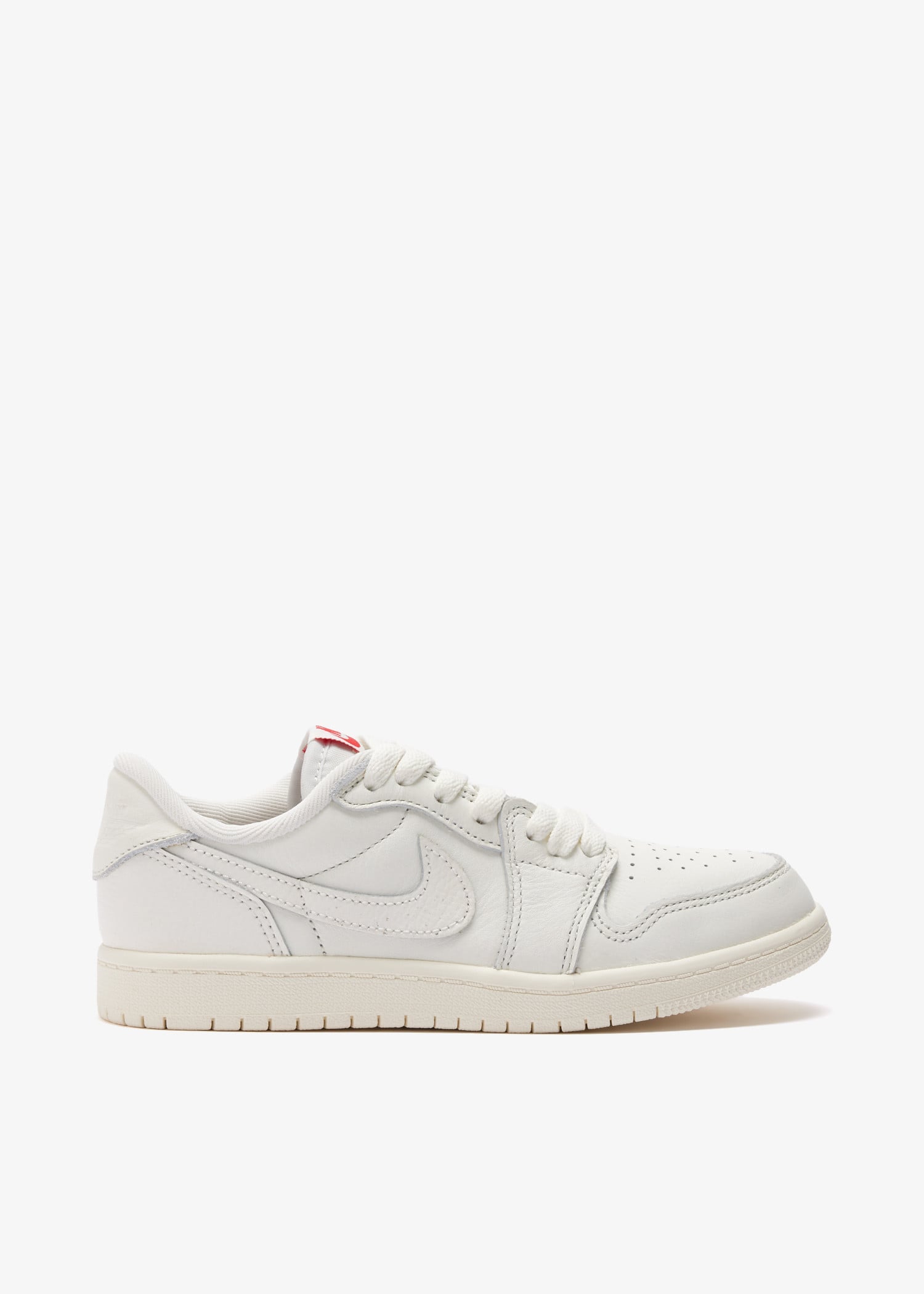 Jordan 1 Retro Low OG sneakers, Cream
Jordan 1 Retro Low OG sneakers, Cream