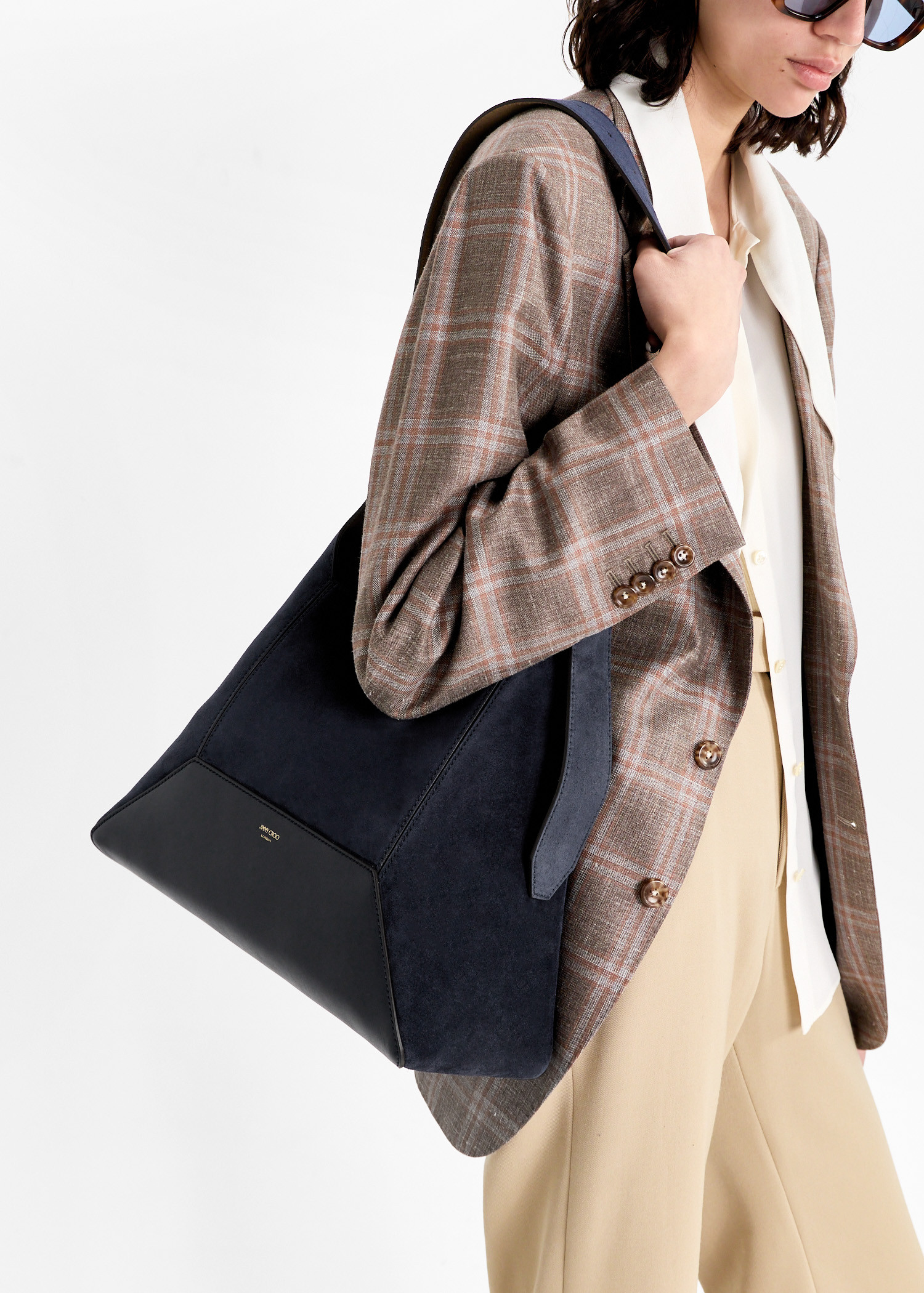 Diamond Hobo M shoulder bag, Navy
Diamond Hobo M shoulder bag, Navy