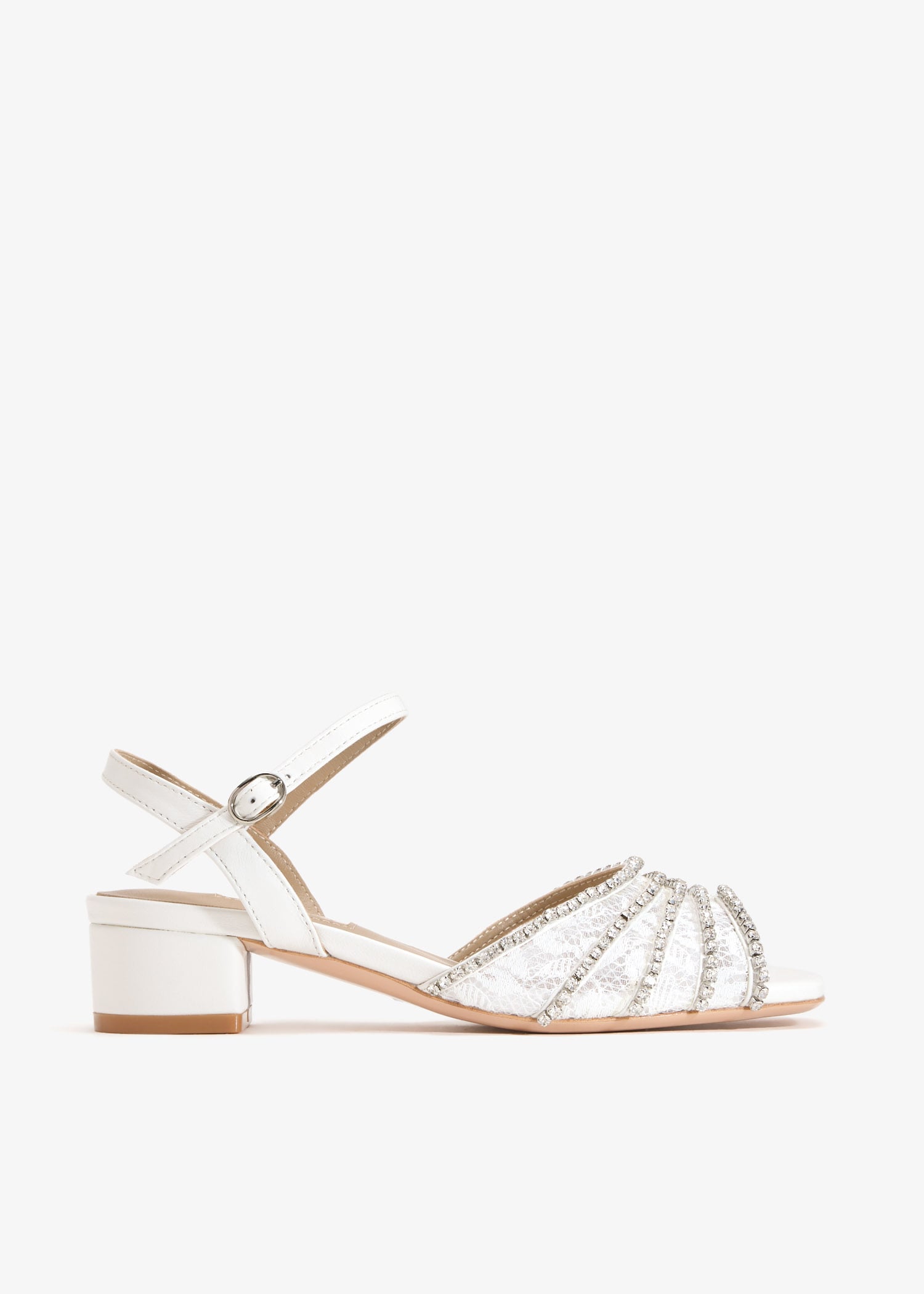 Lavender sandals, White
Lavender sandals, White