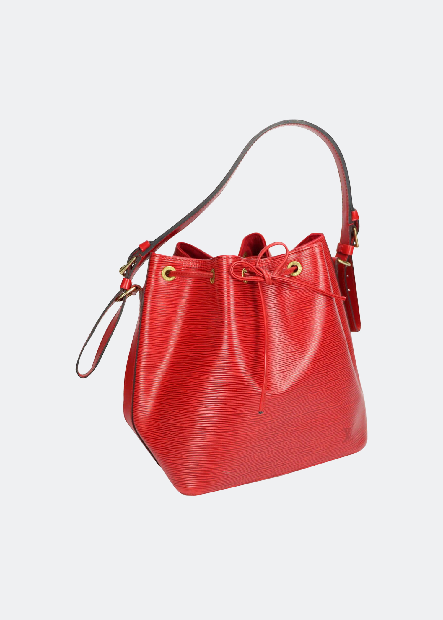 Petit Noé bag in red epi leather