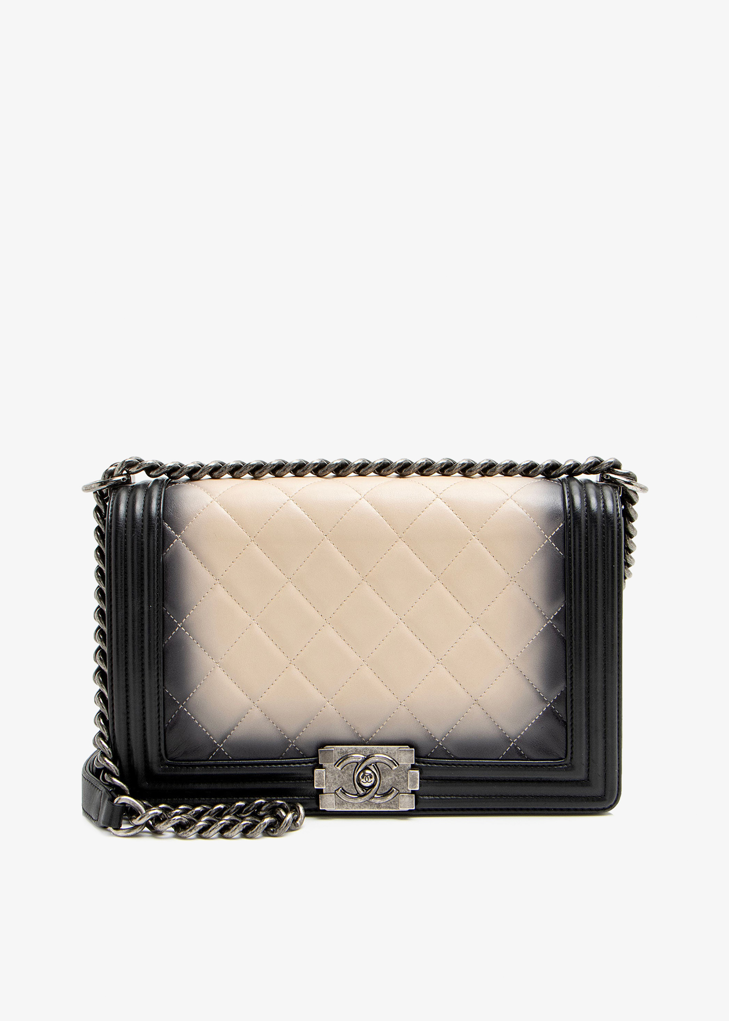 Medium Boy bag, Beige
Medium Boy bag, Beige