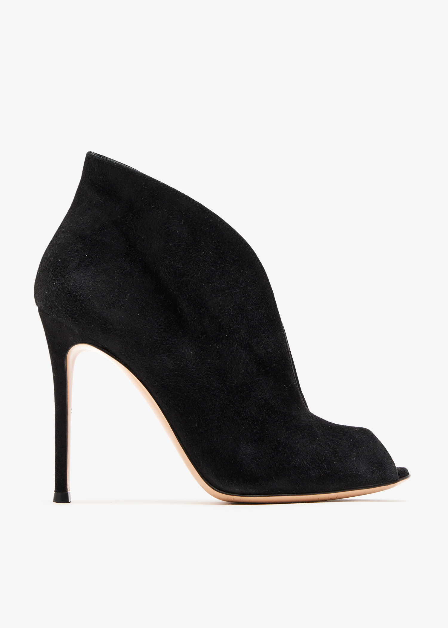 Vamp peep-toe pumps, Black
Vamp peep-toe pumps, Black