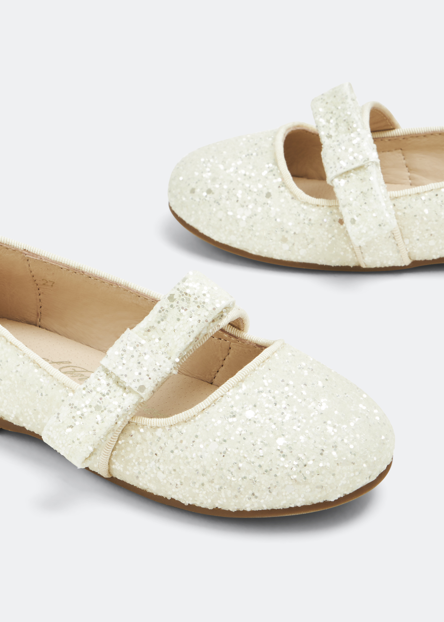 

Mia ballerinas, White