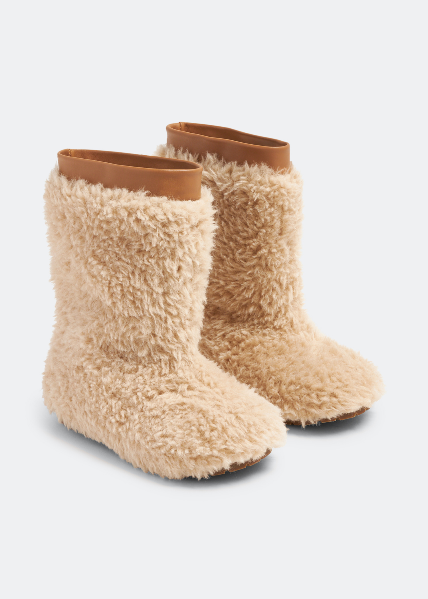 Designer Children Yeti Mini Beige Boots For Baby Girls – Age of