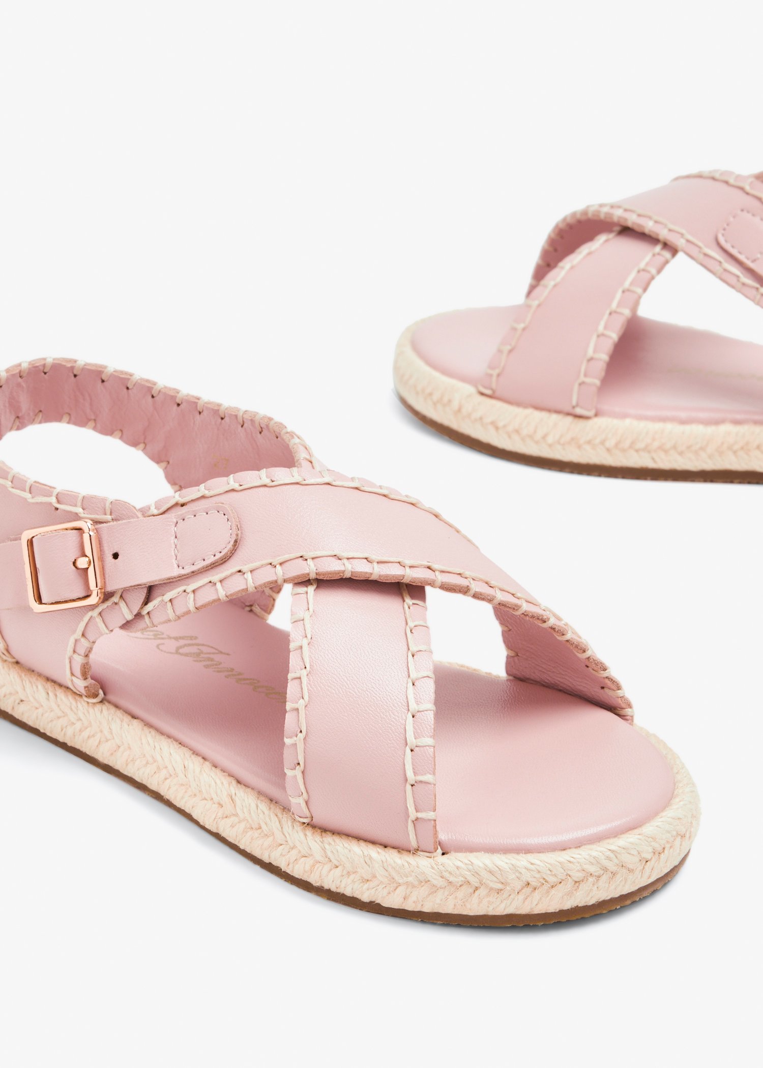 Zella shop flip flops