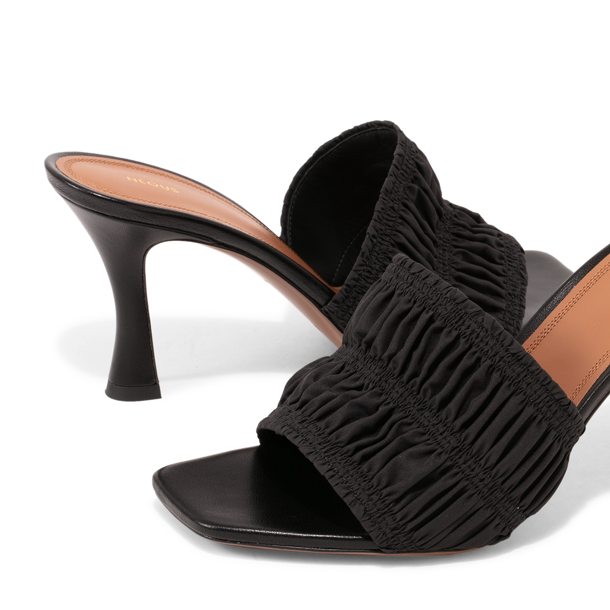 

Sham gathered mules, Black