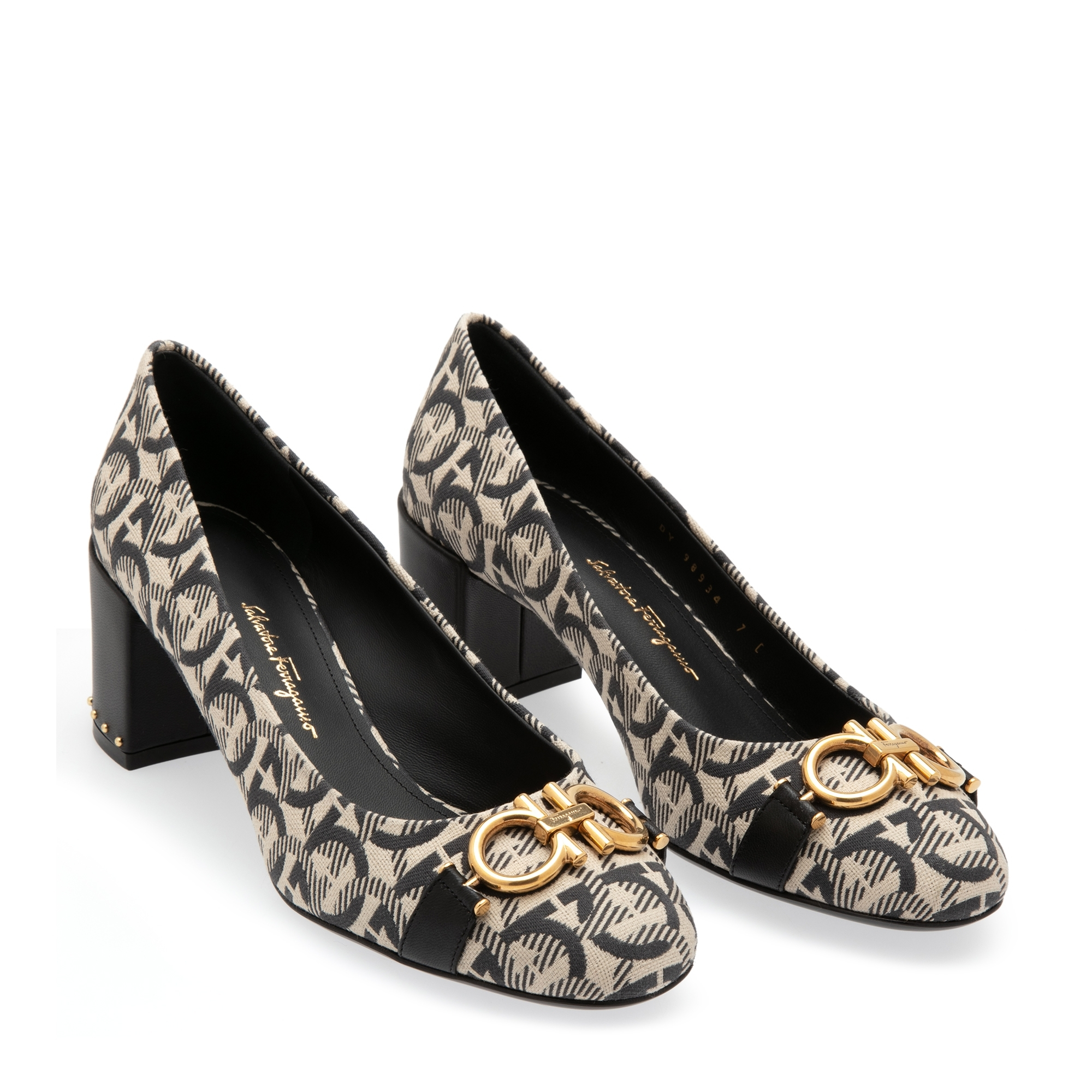 

Gancini pattern pumps, Prints