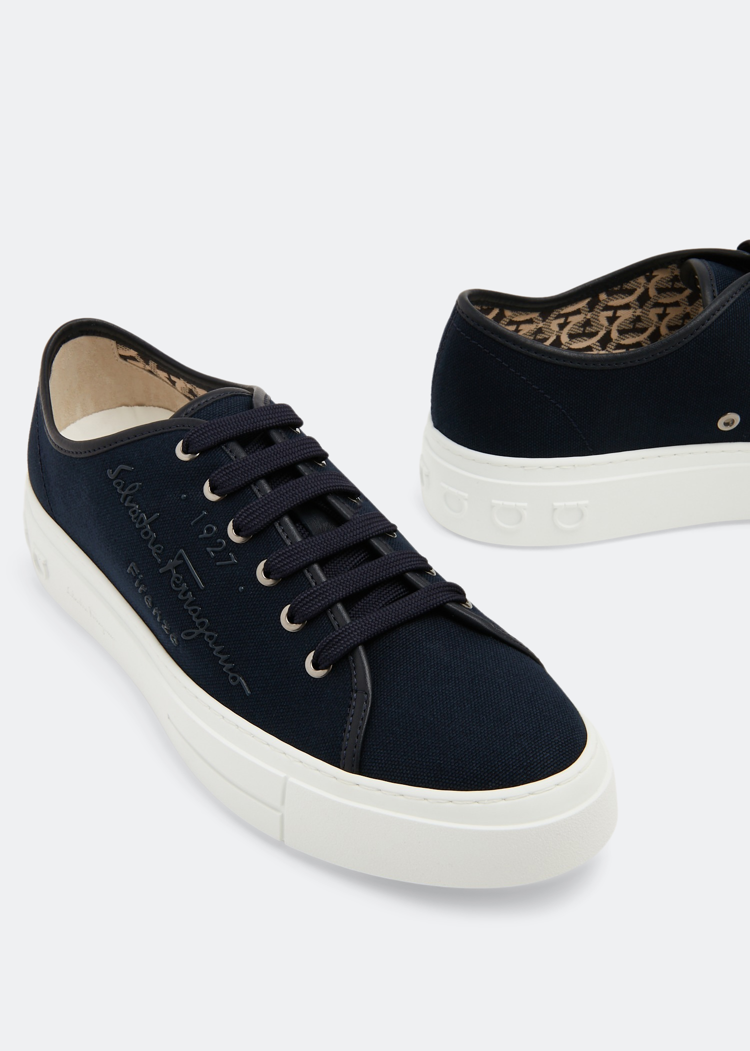 

Low cut sneakers, Blue