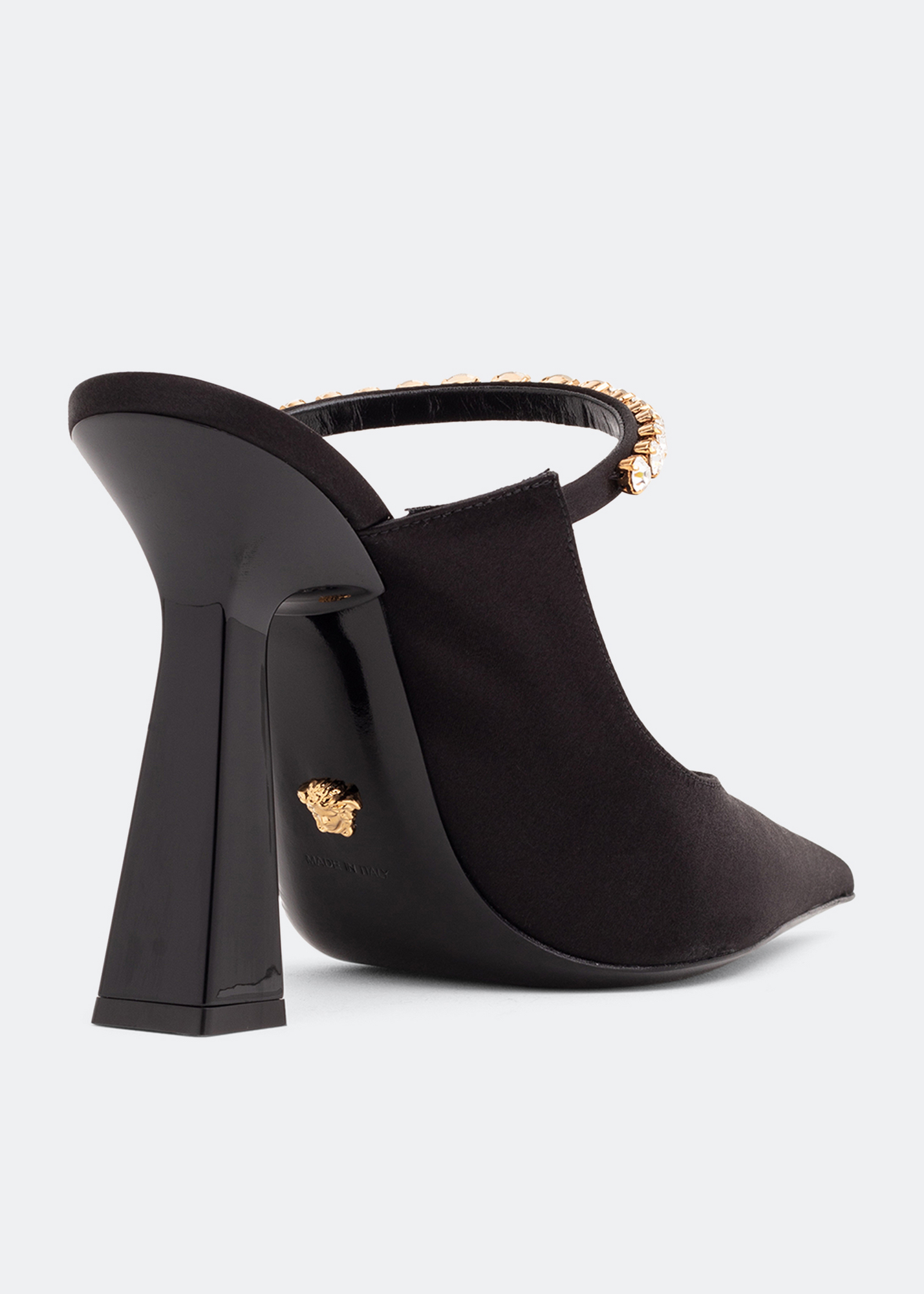 

Artifact mules, Black