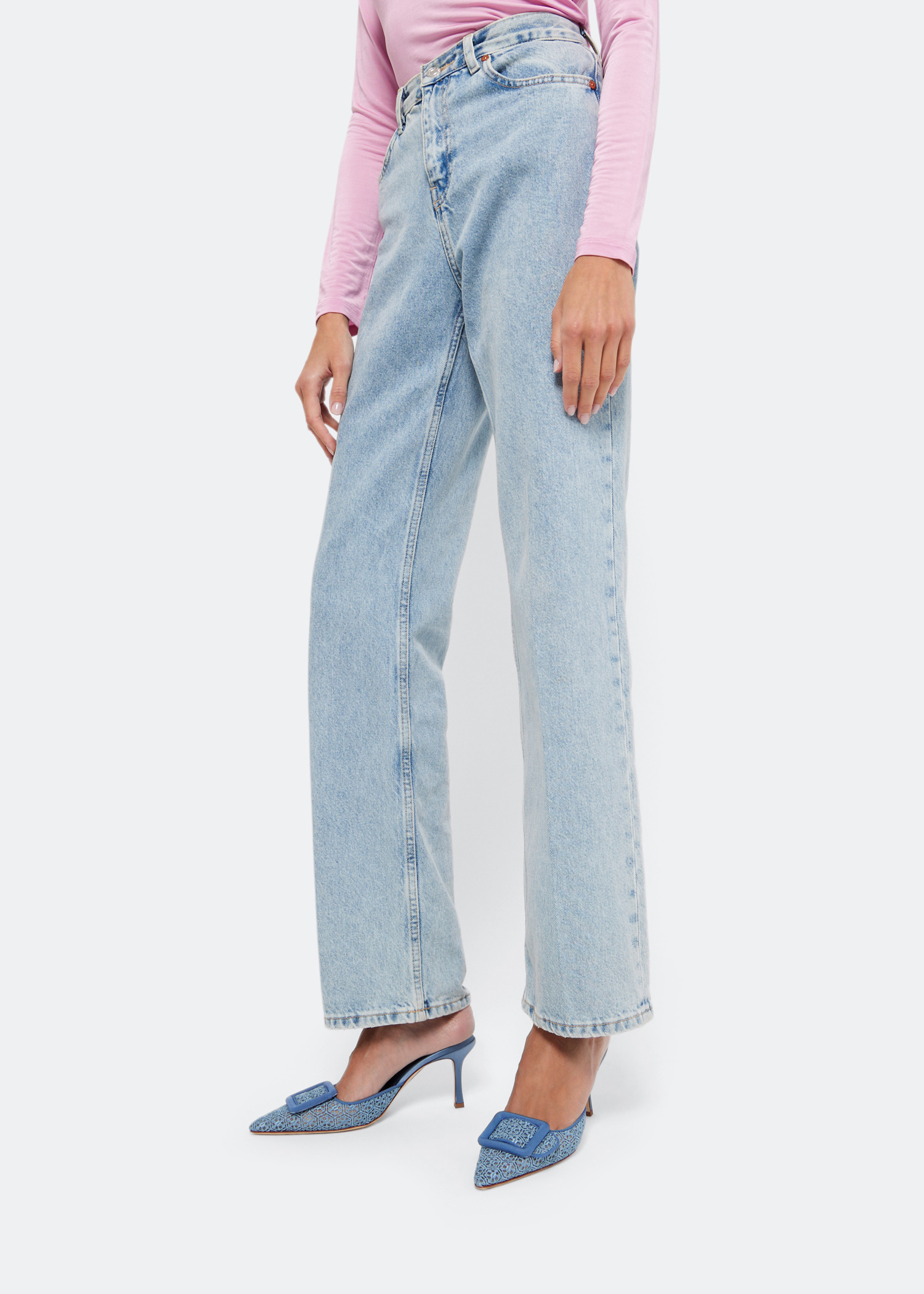 

Maysalebi lace mules, Blue