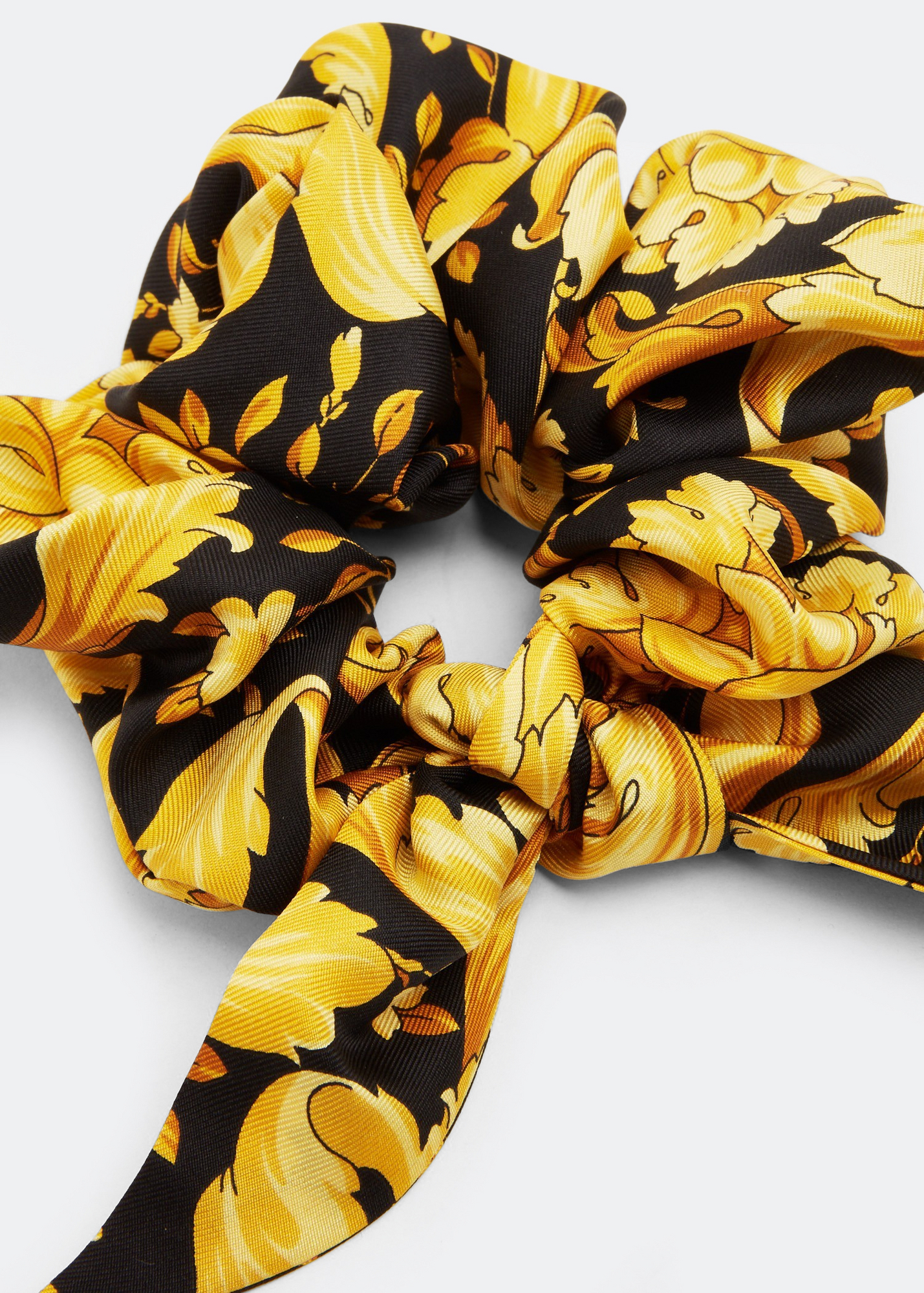 

Barocco scrunchie, Prints