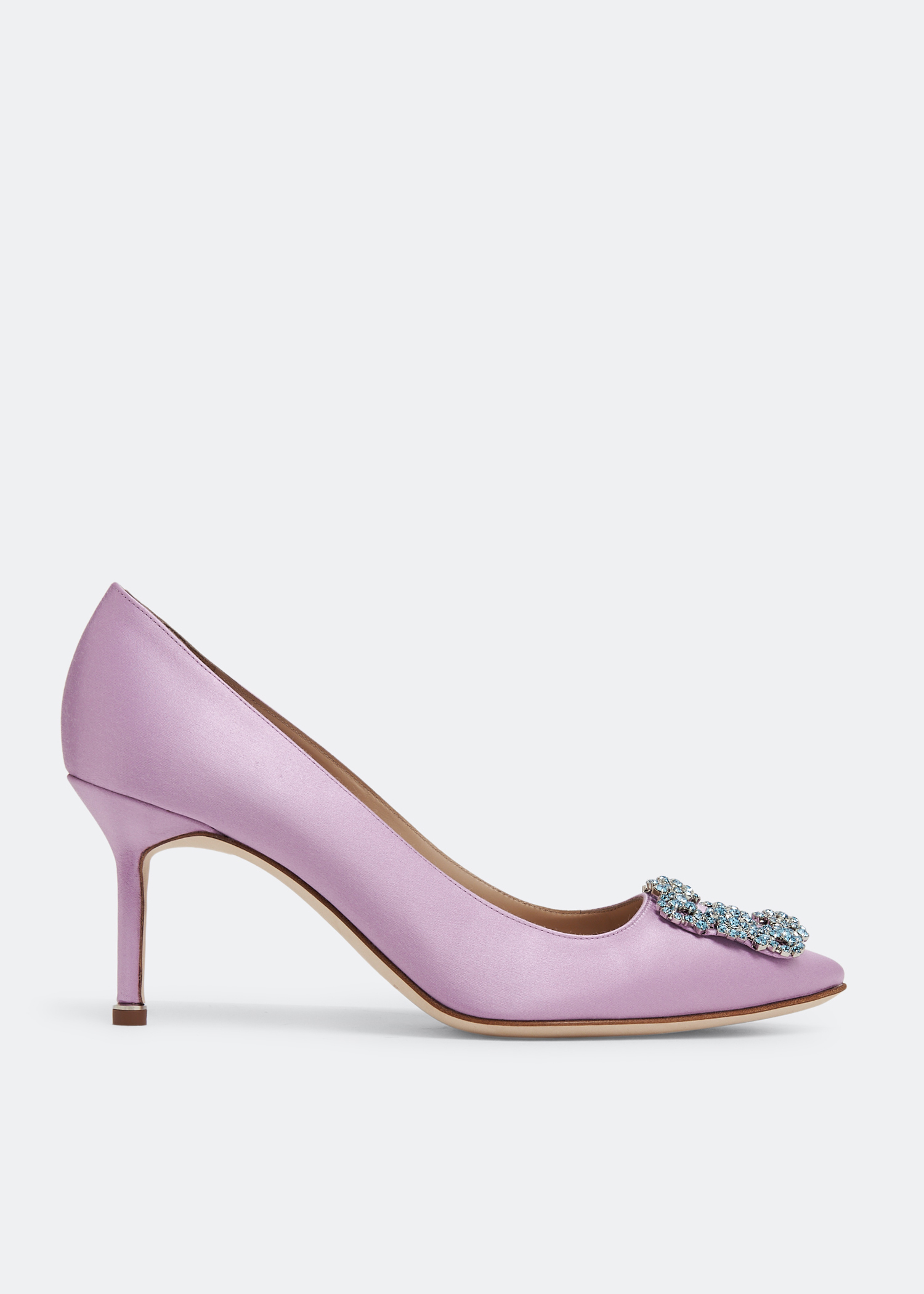 Manolo blahnik hangisi 9 satin pump 2025