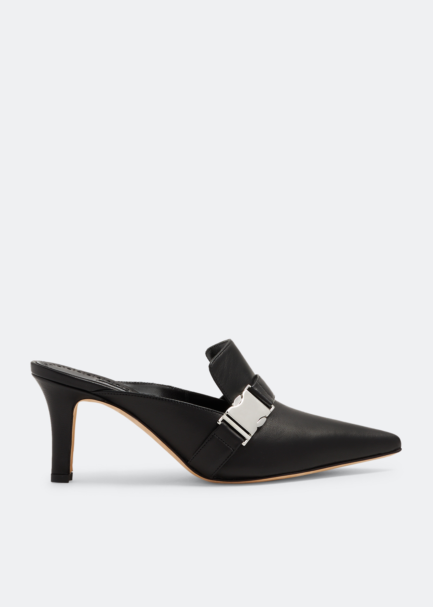 

Busiera mules, Black
