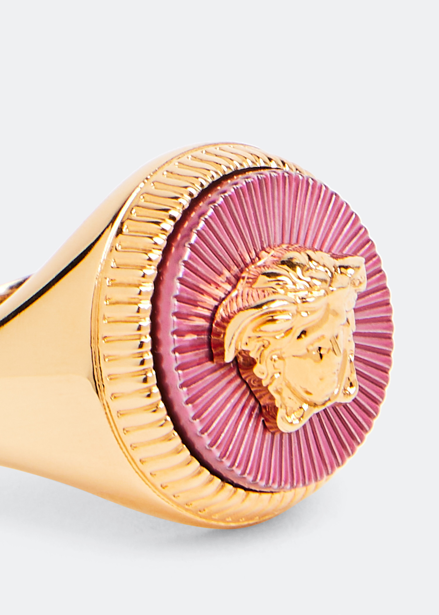 

La Medusa ring, Gold