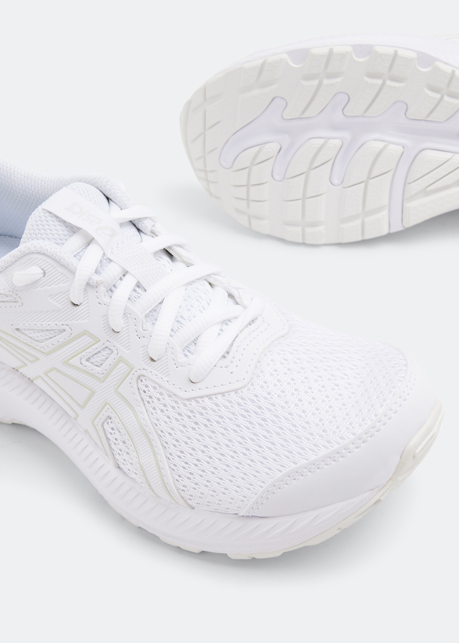 

Contend 8 GS mesh sneakers, White