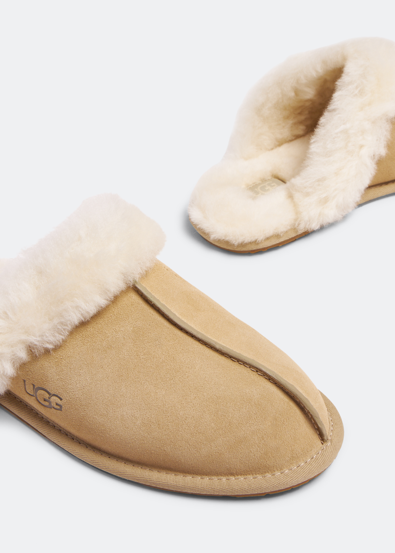 Ugg sales scuffette sand