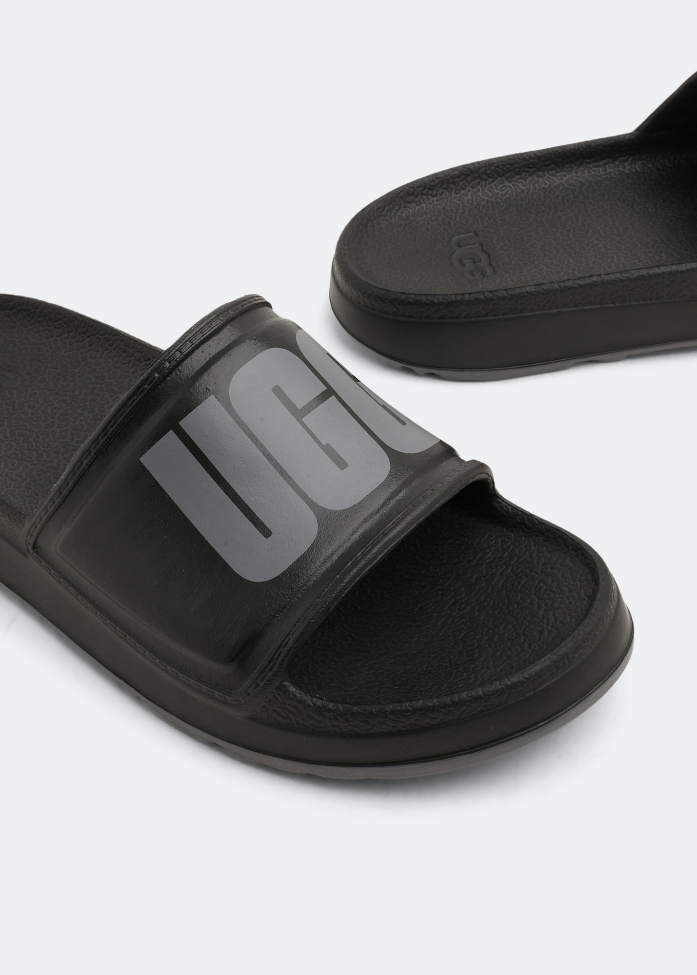 Ugg wilcox deals black