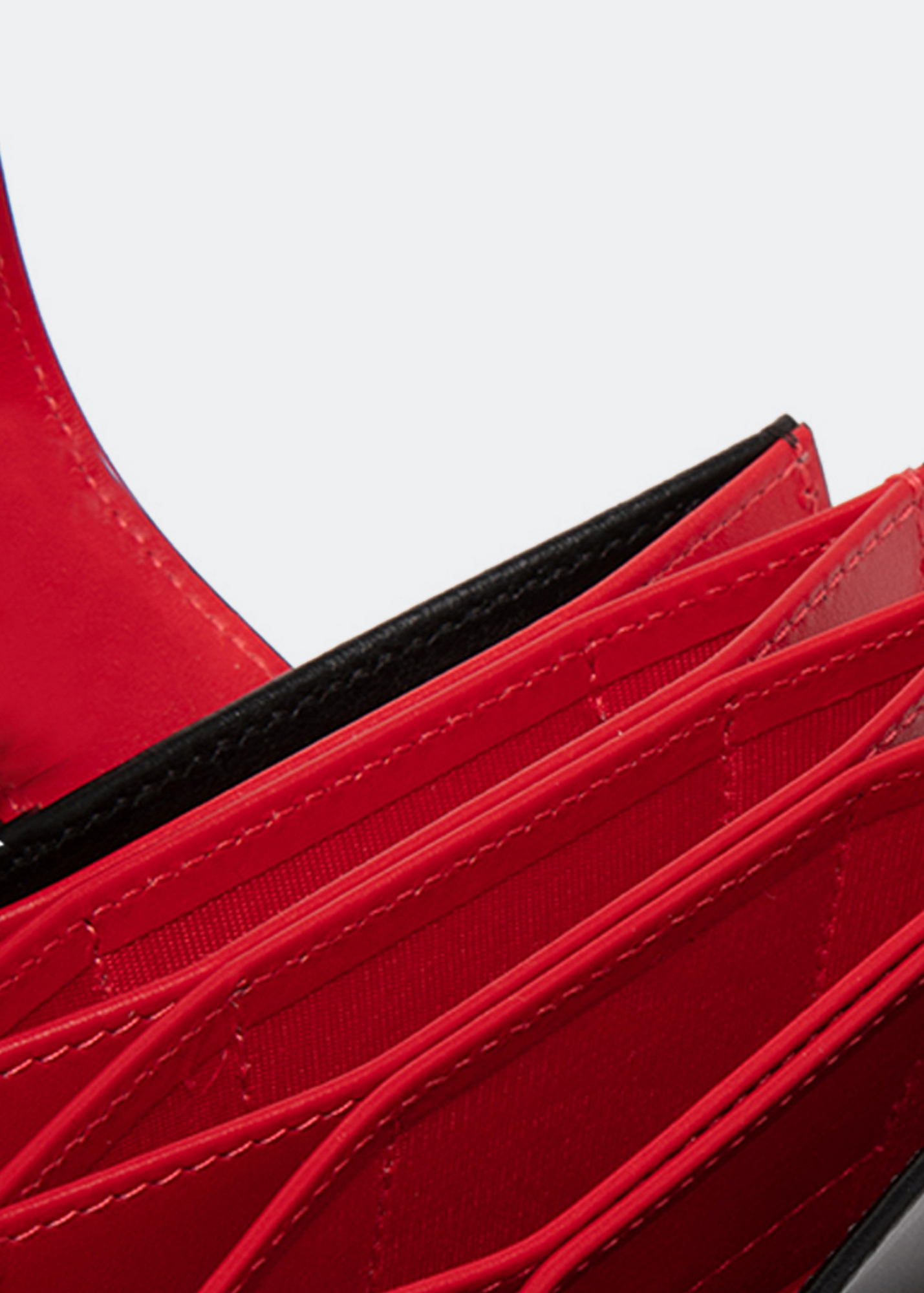 

Elisa Accordeon card wallet, Black