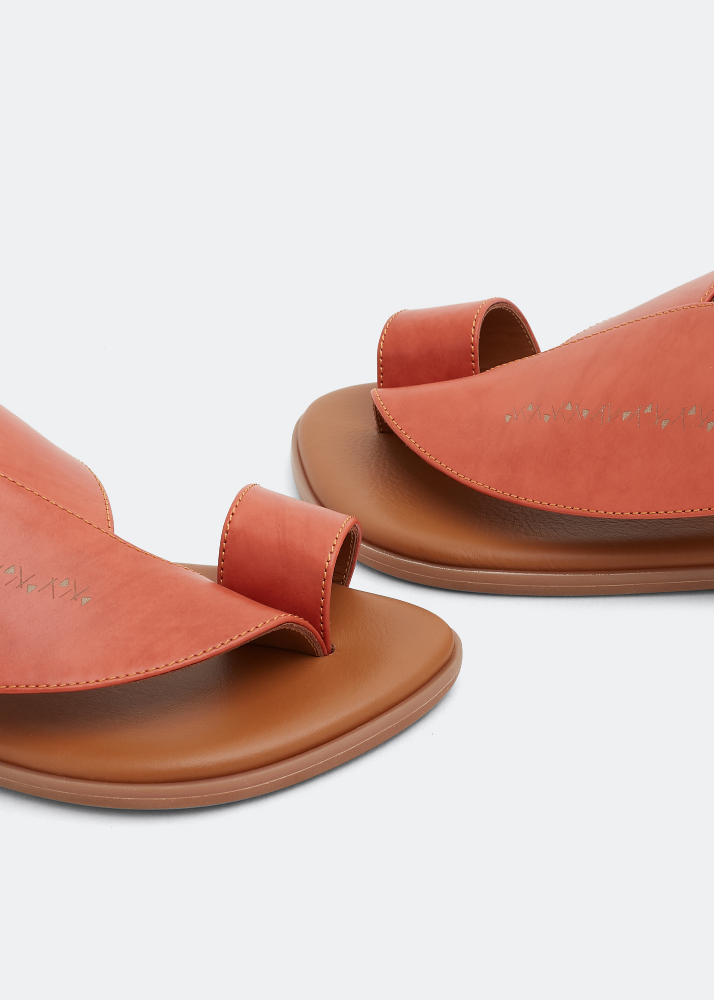 

Medkhan sandals, Orange