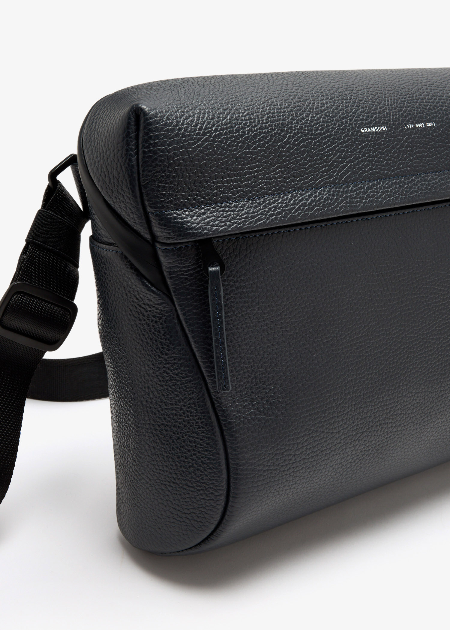 GRAMS28 171 laptop sling bag for Men - Navy in UAE | Level Shoes