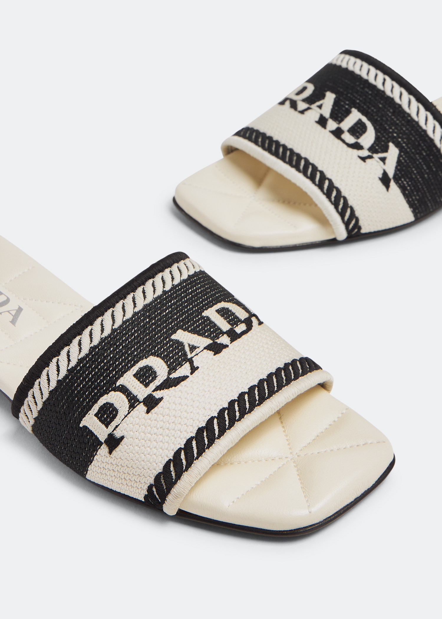 

Embroidered fabric slides, White