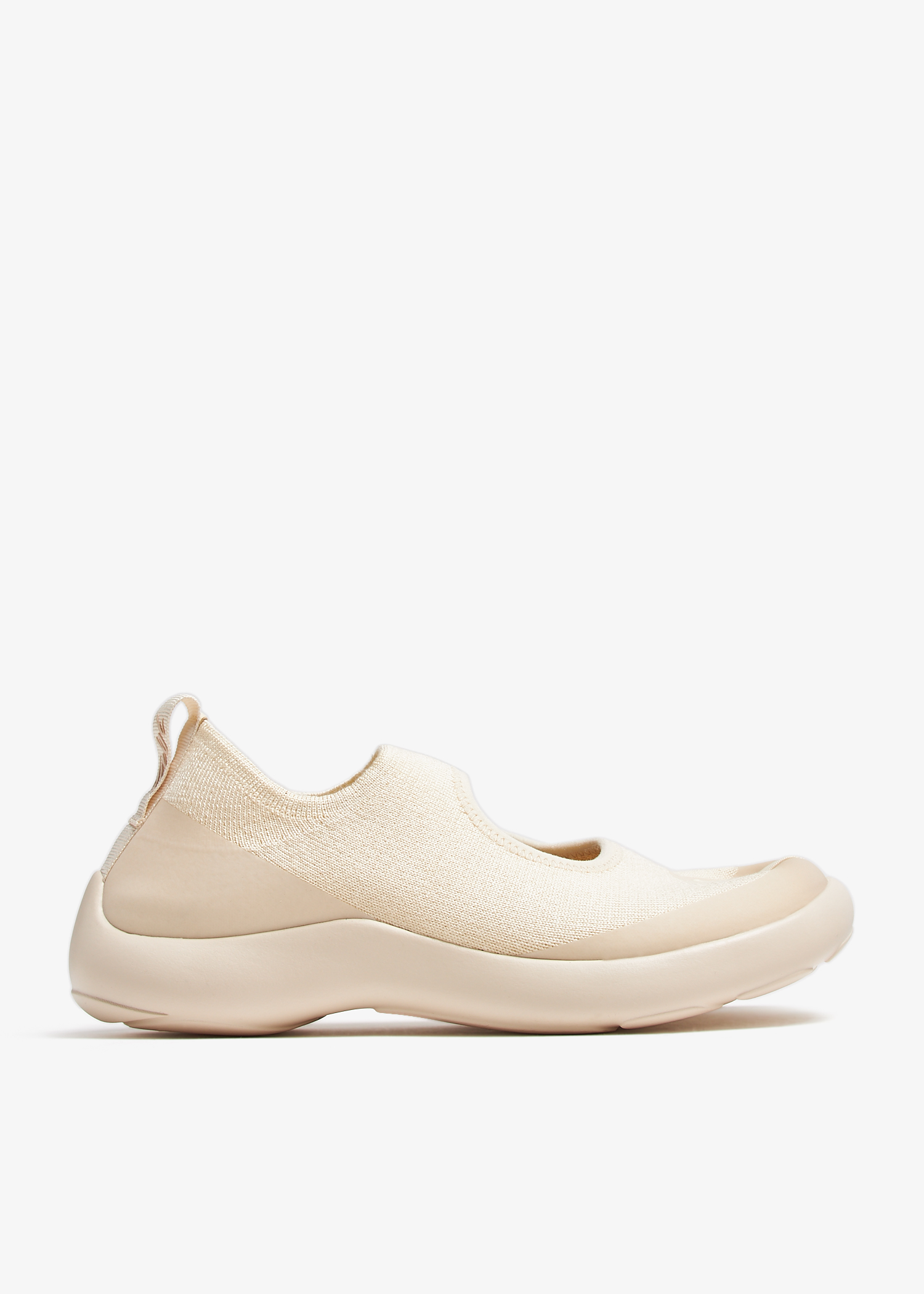 

Tabi sandals, Beige