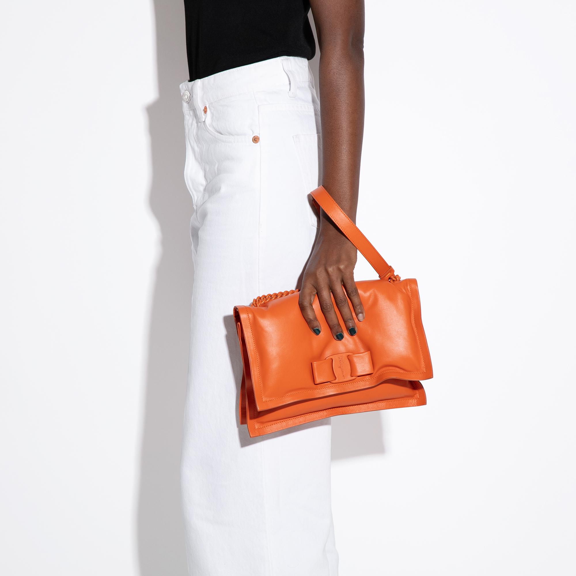 Viva bow outlet bag small