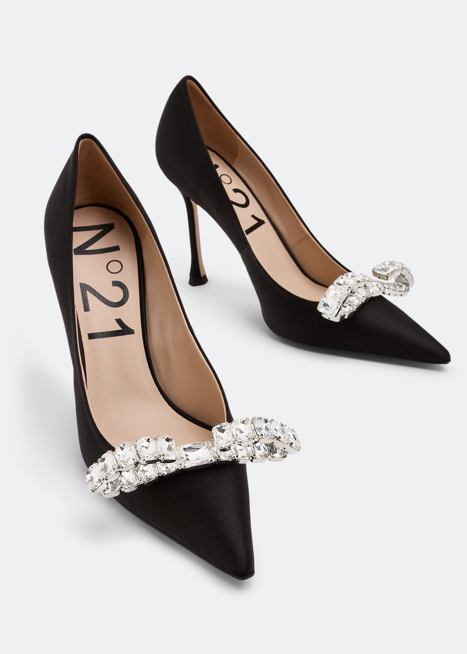 NO.21 Crystal embellished pumps for Women Black in UAE Level Shoes