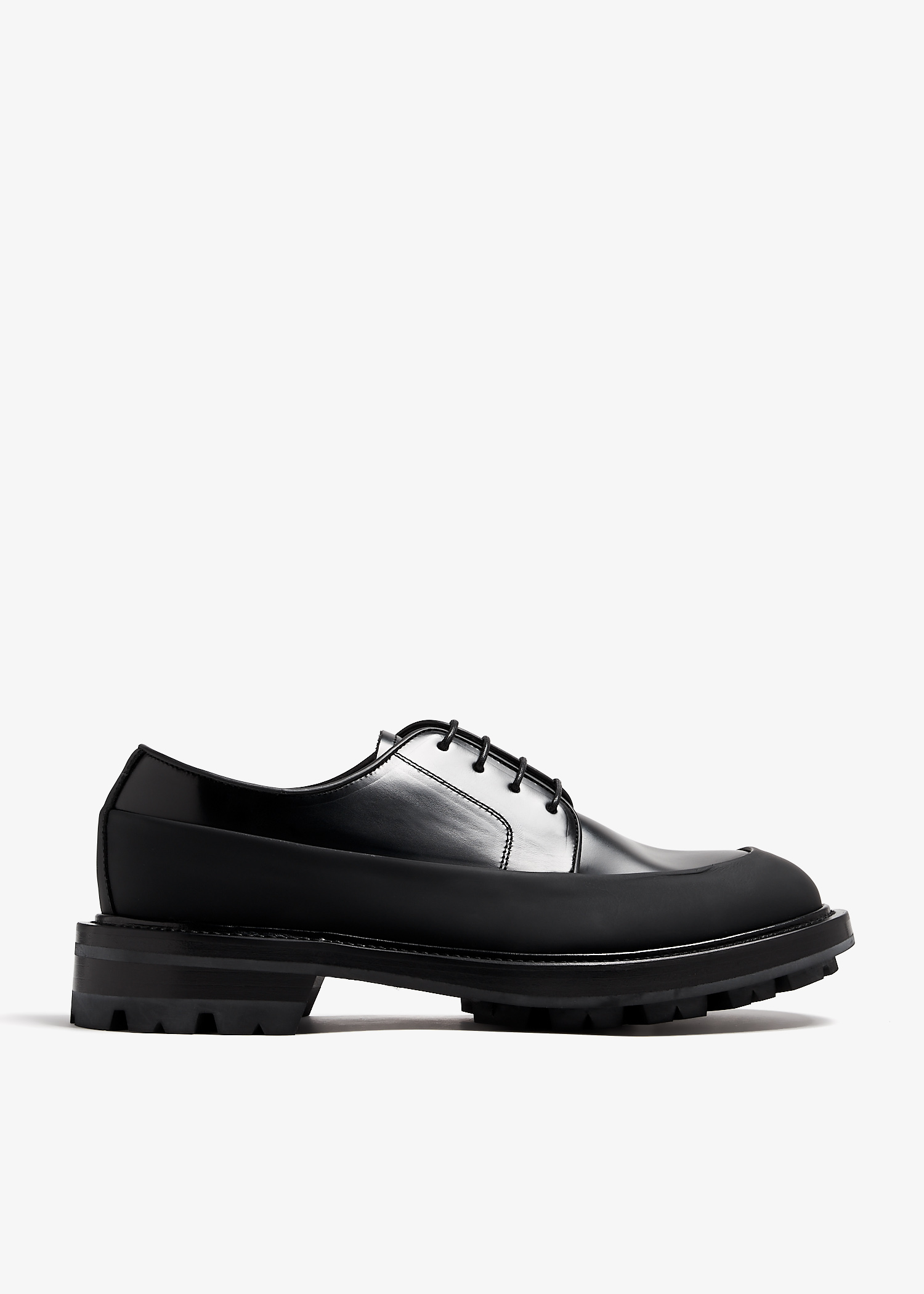 

Gum-polished derby shoes, Black