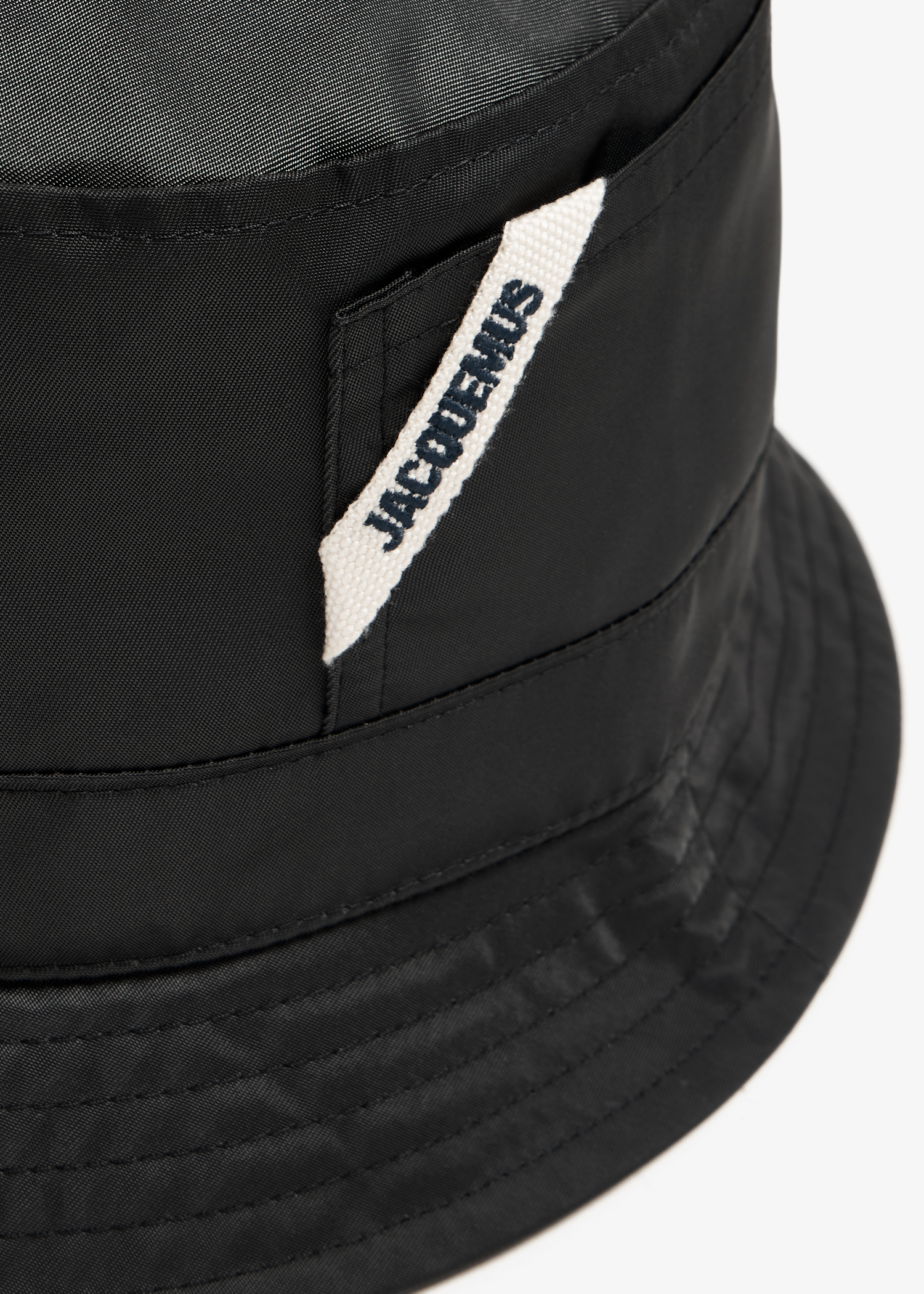 

Le Bob Ovalie hat, Black