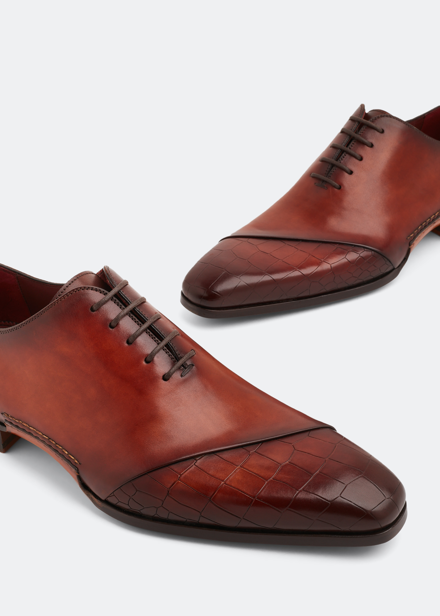 

Textured lace-up shoes, Brown
