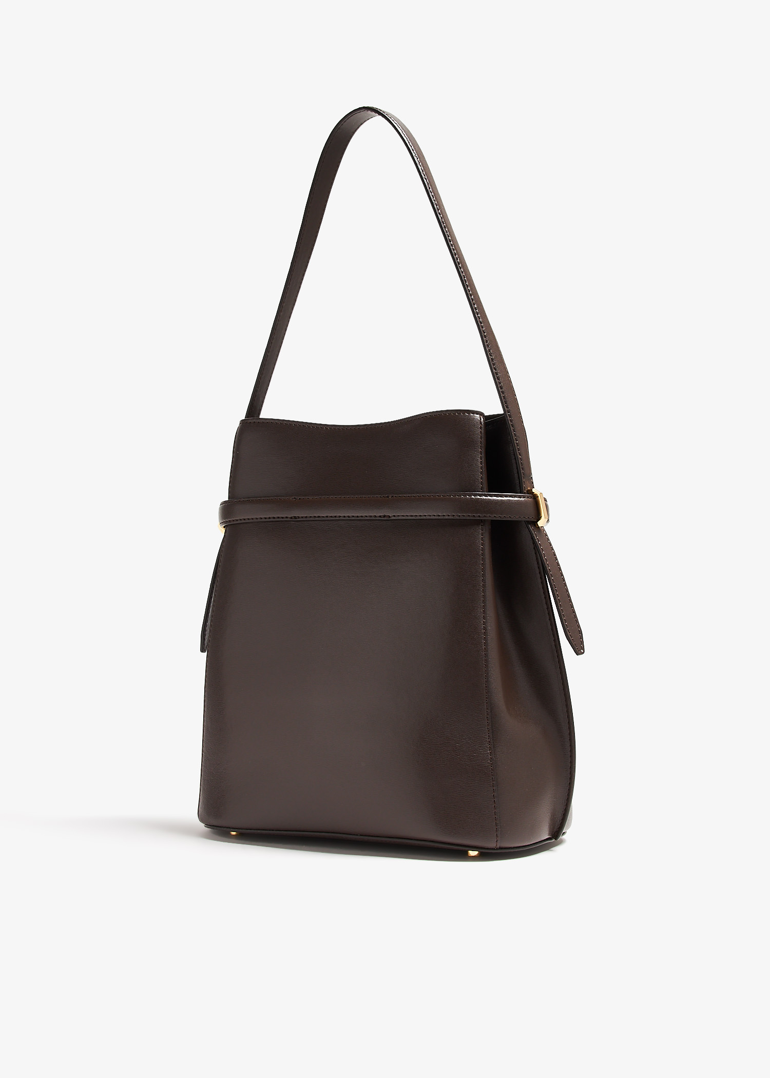 Street level bucket bag store