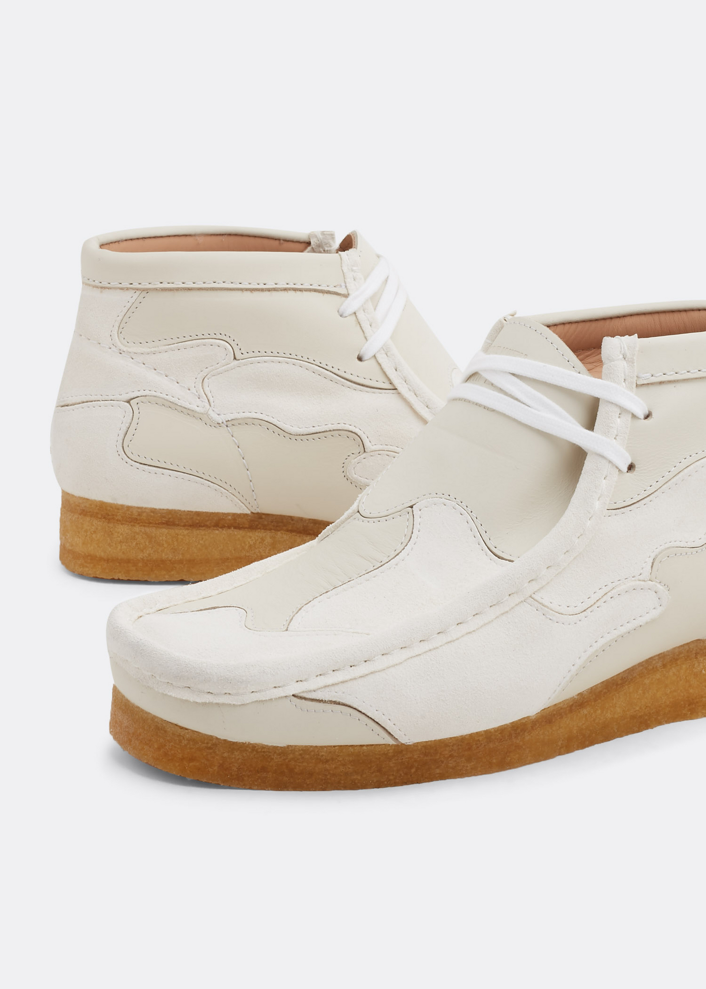 

Wallabee Patch boots, White