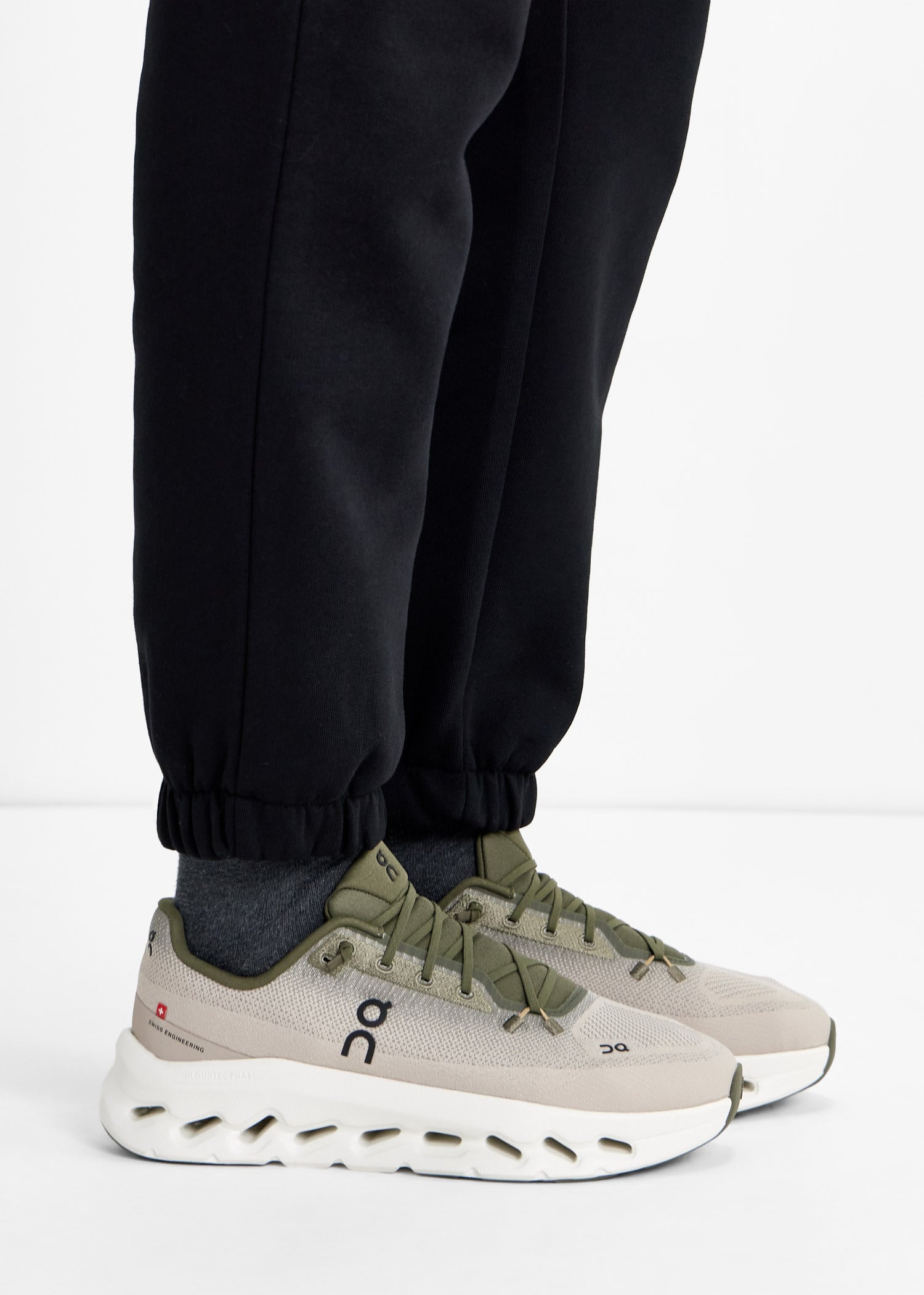 

Cloudtilt sneakers, Beige