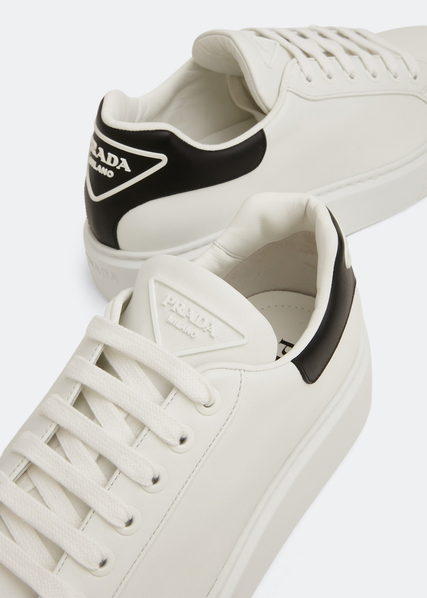 

Macro leather sneakers, White