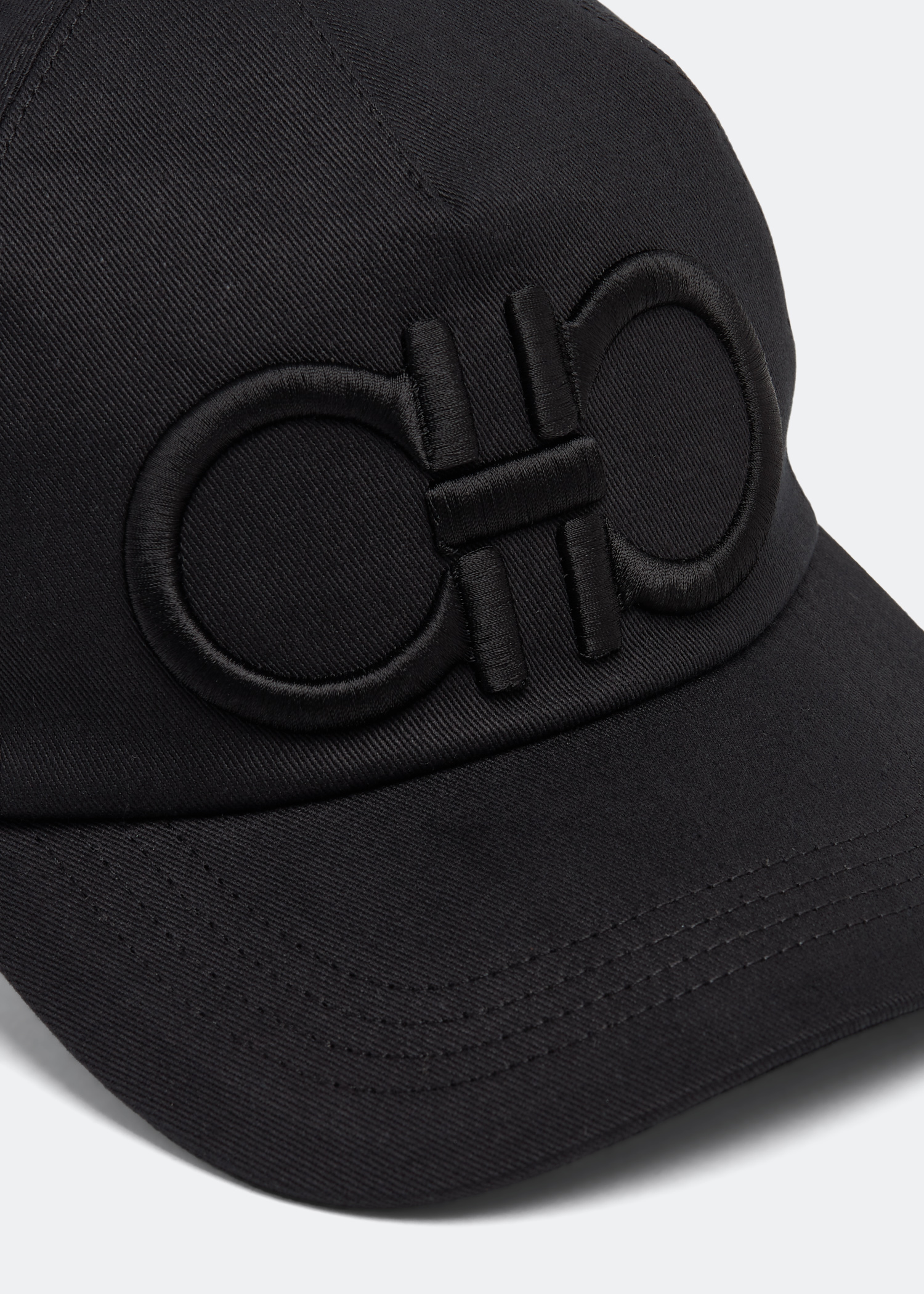 Ferragamo Gancini baseball cap for Men - Black in UAE Ferragamo Gancini baseball cap for Men - Black in UAE